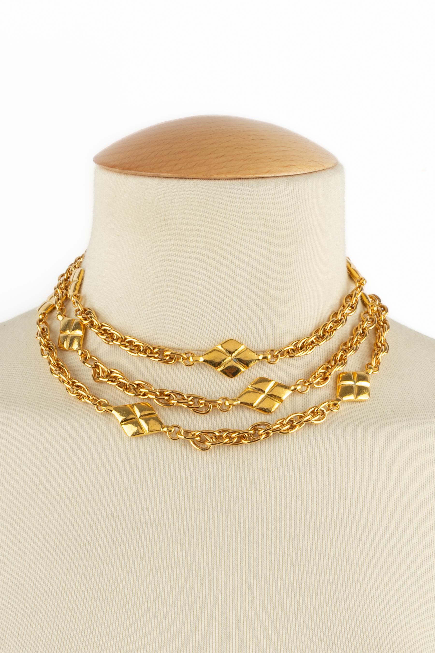Collana d'oro Chanel in vendita 6