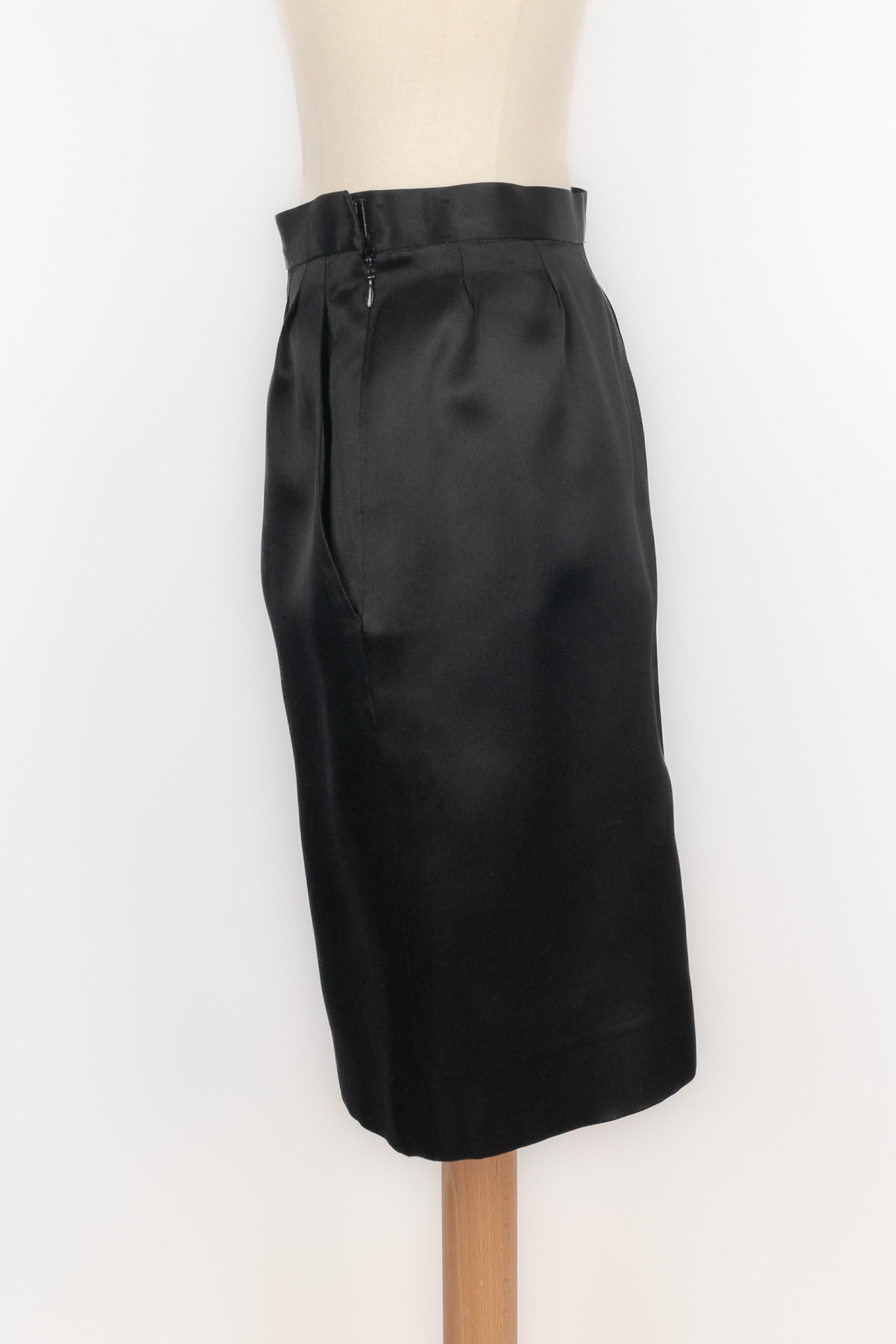 Donna Gonna Yves Saint Laurent Inverno 1992 in vendita