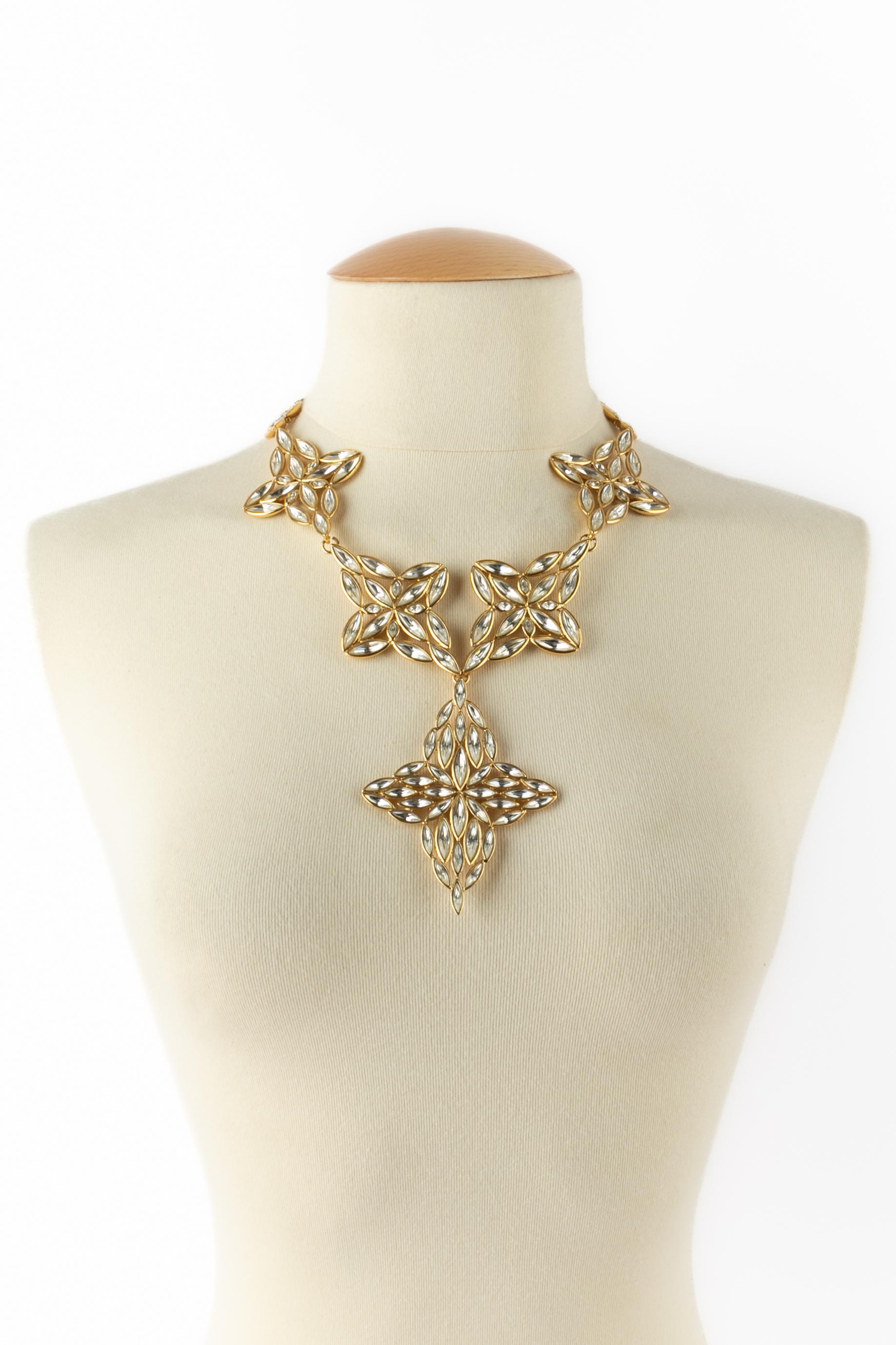 Collier en strass Yves Saint Laurent en vente 5