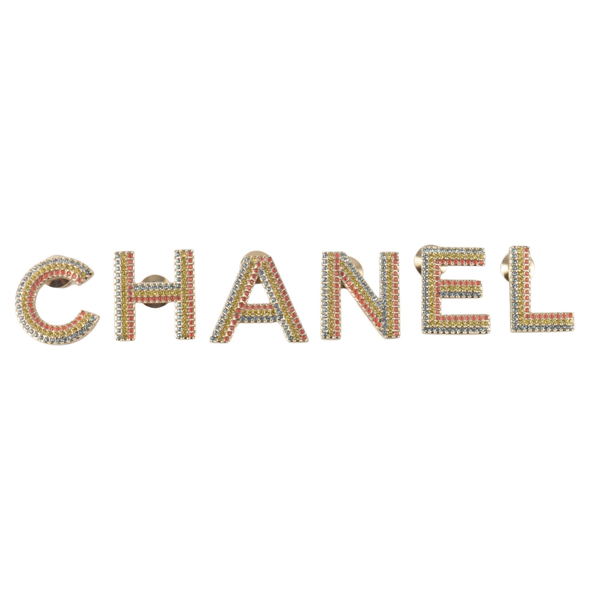 Set d'épingles Chanel en vente