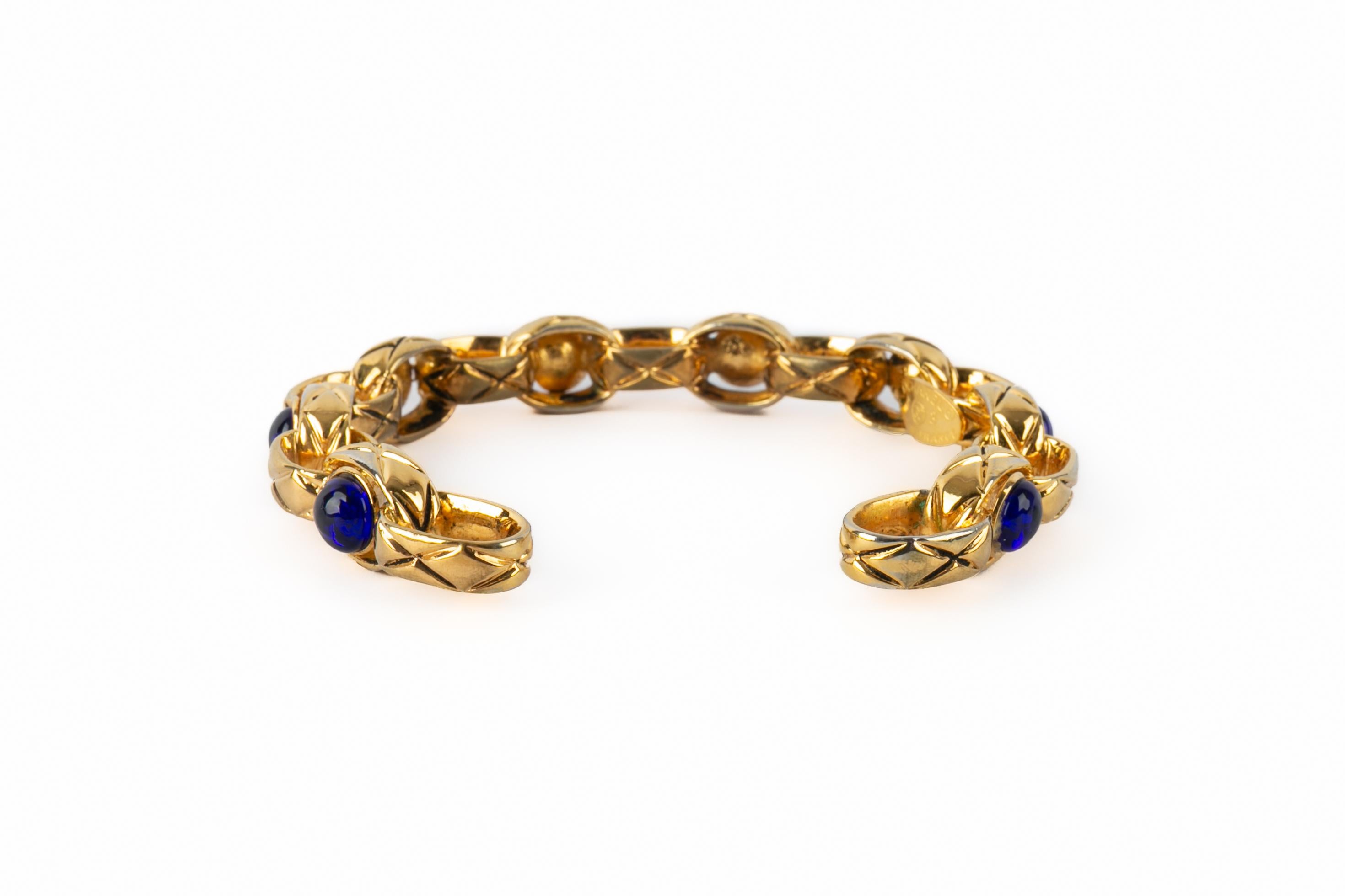 Bracelet Chanel en vente 2