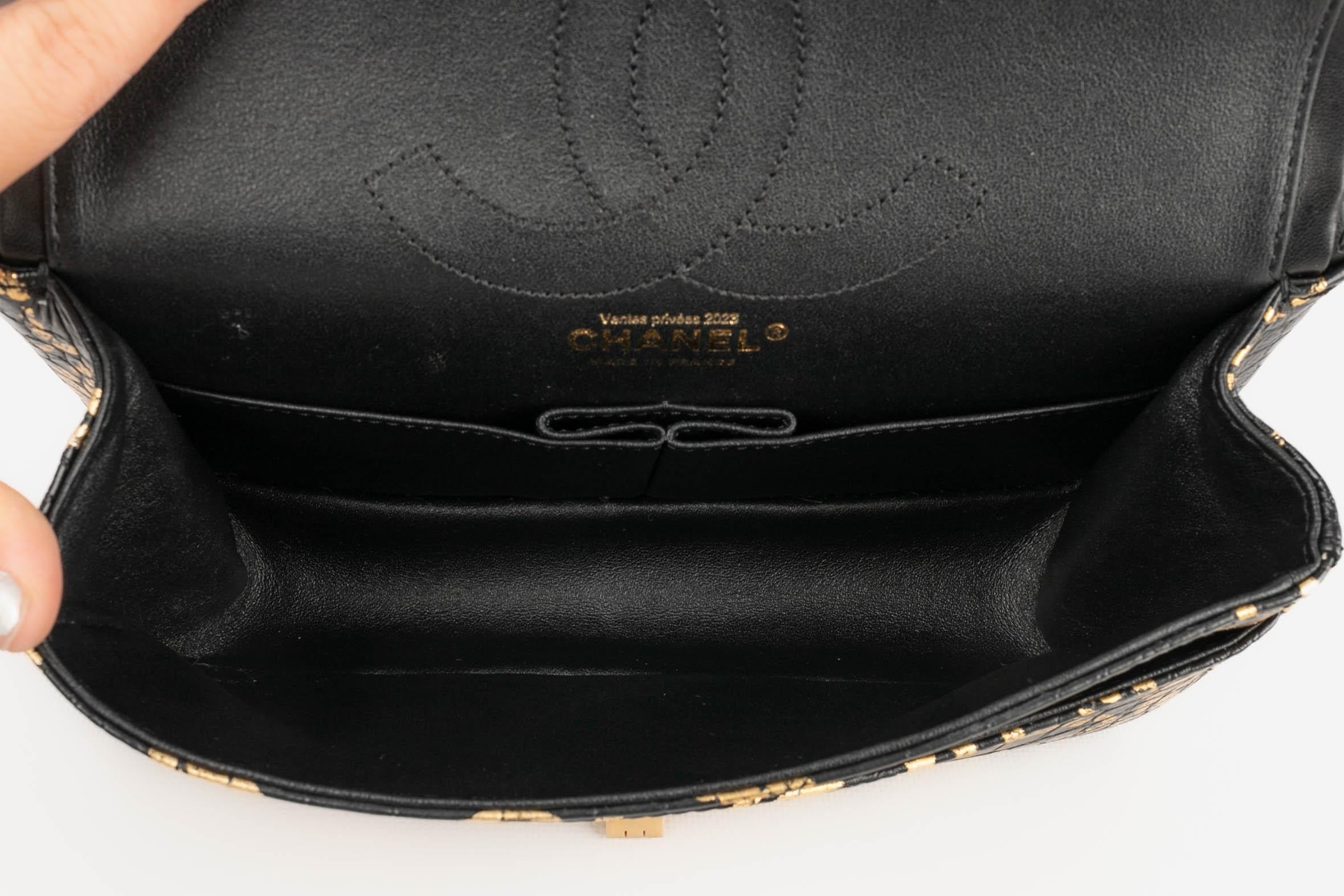 Chanel 2.55 Tasche Pre-Fall 2019 im Angebot 8