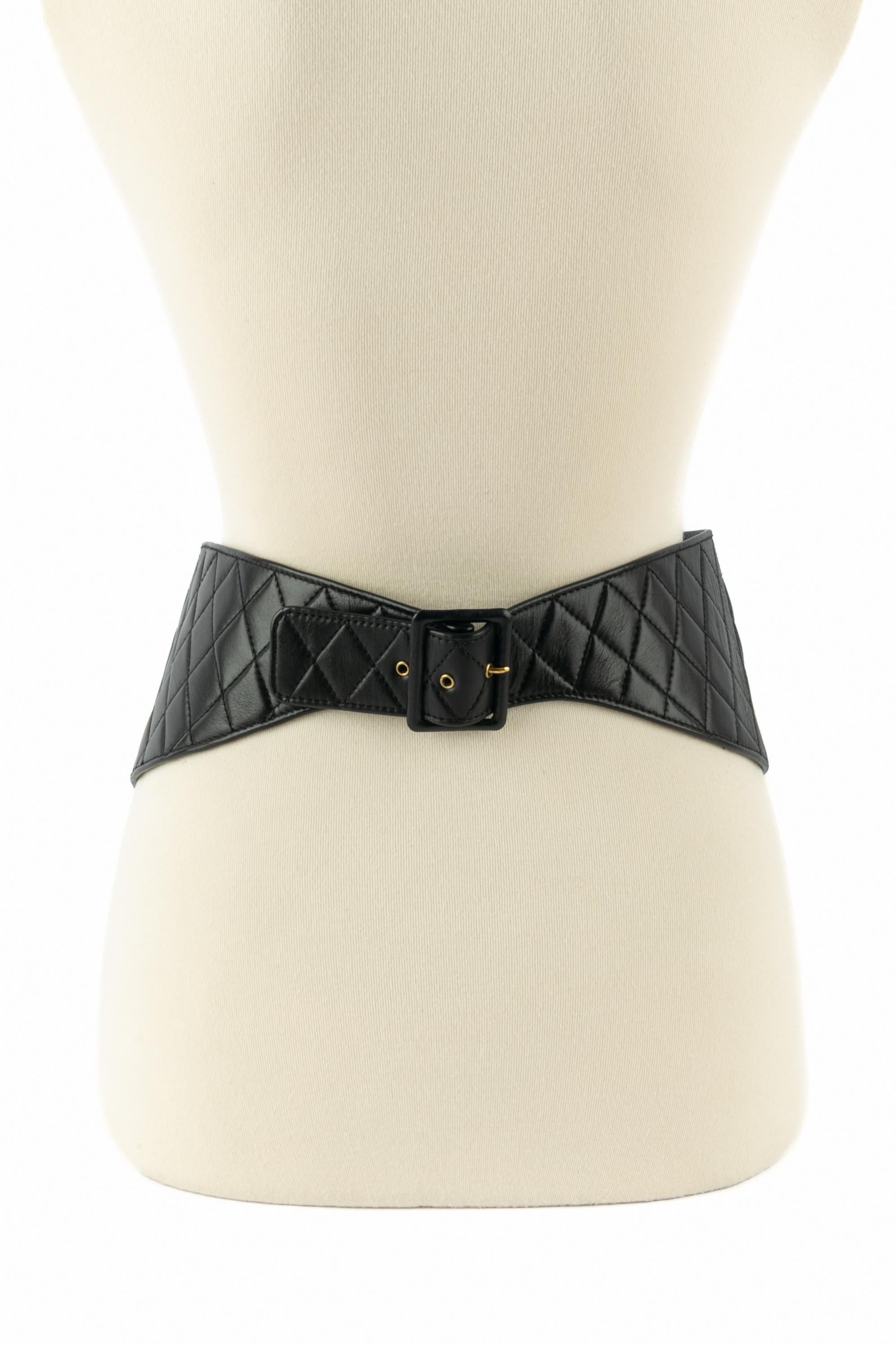 Cintura Chanel Autunno 1994 in vendita 4