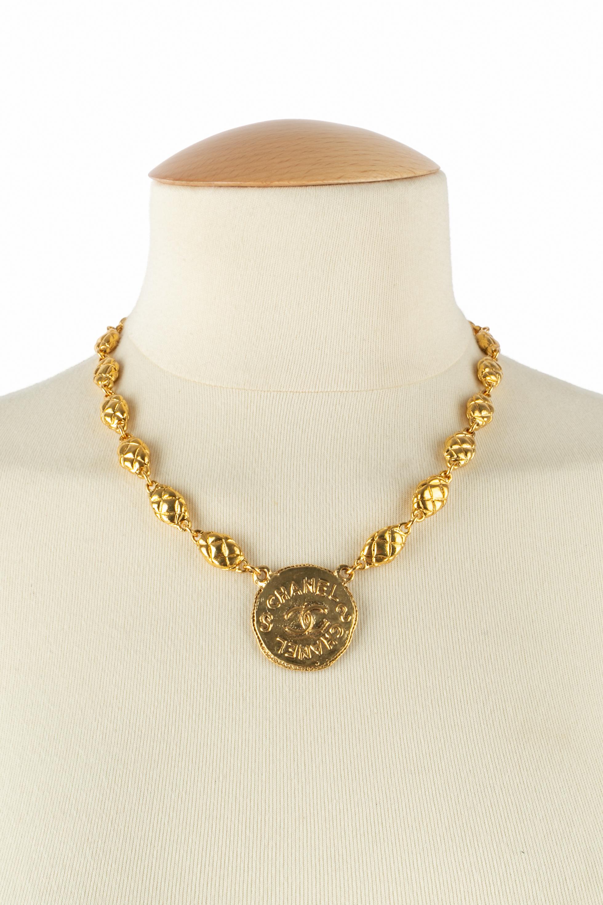 Collana trapuntata Chanel in vendita 4
