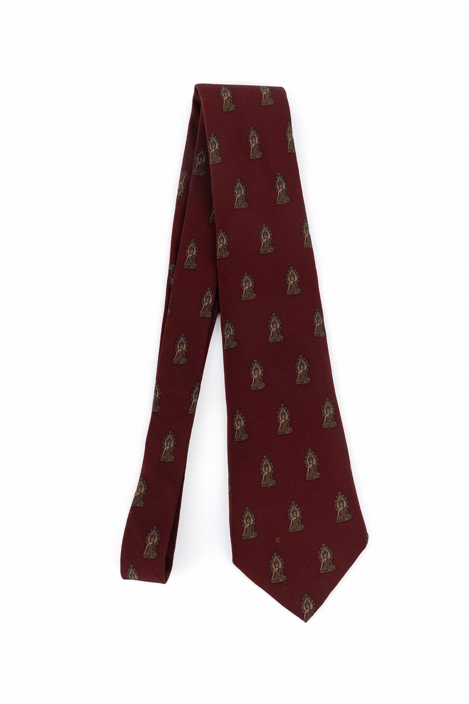 CHANEL - (Made in Italy) Corbata de seda burdeos estampada con budas.

Estado:
Muy buen estado

Dimensiones:
Anchura máxima: 8 cm

SKU:ACC39