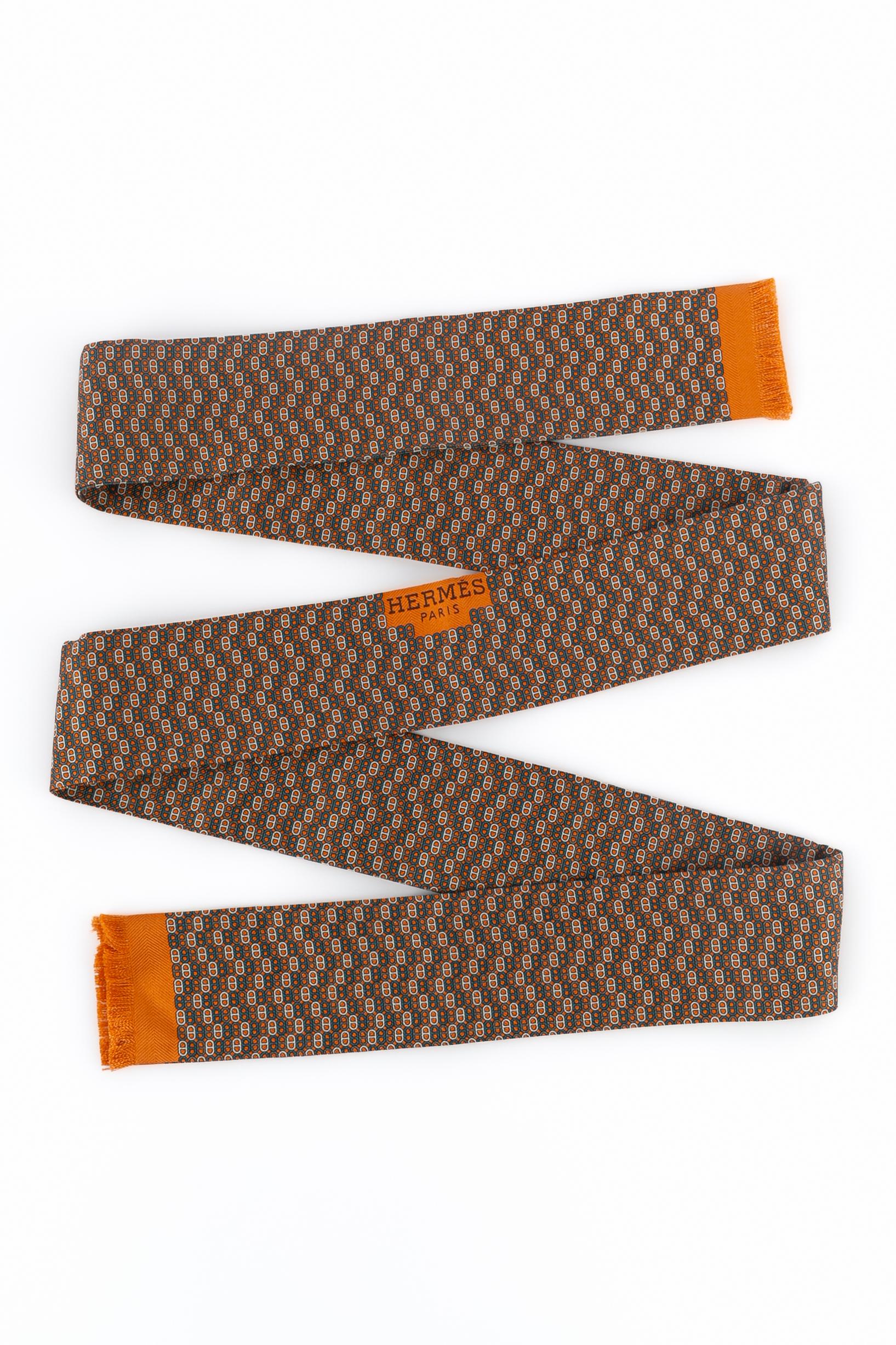 Foulard largo de seda Hermès Marrón en venta