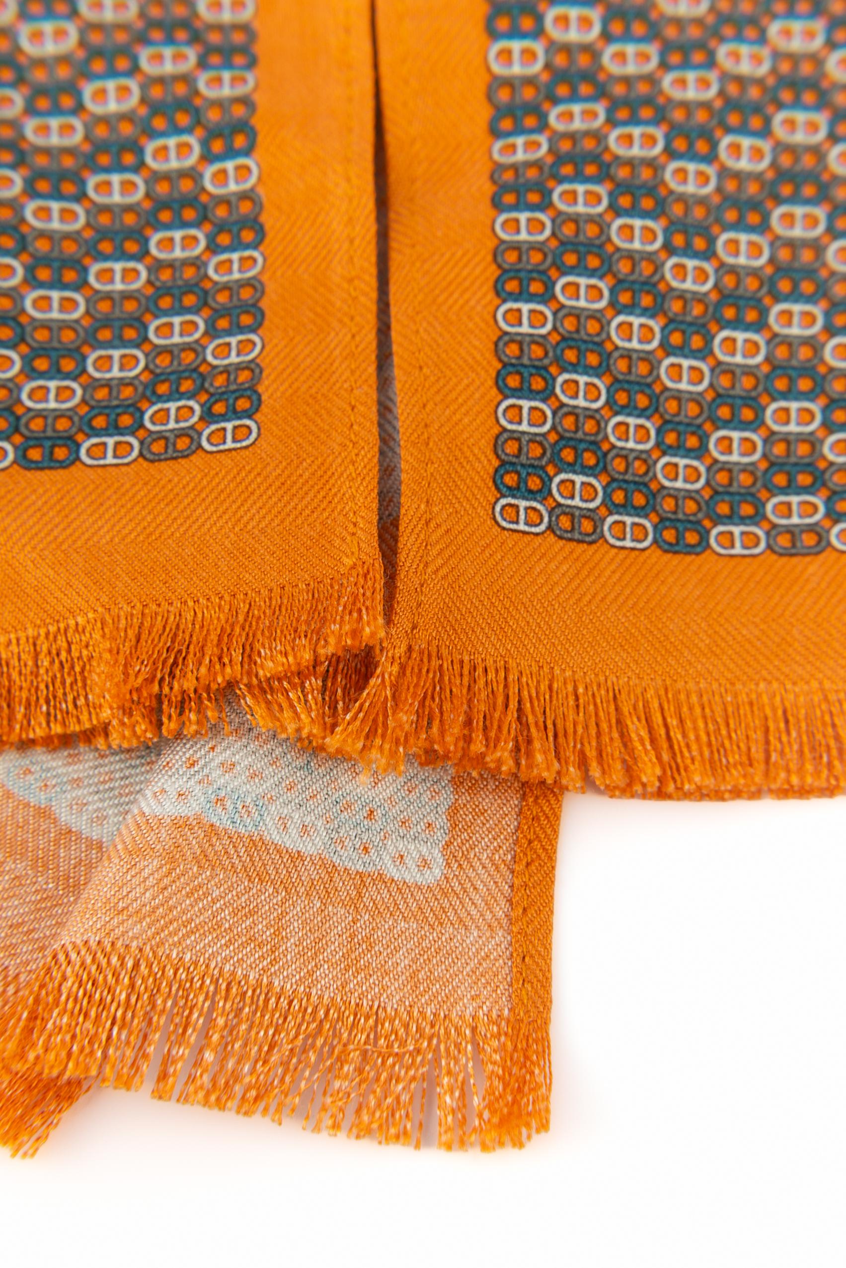 Femenino o masculino Foulard largo de seda Hermès en venta