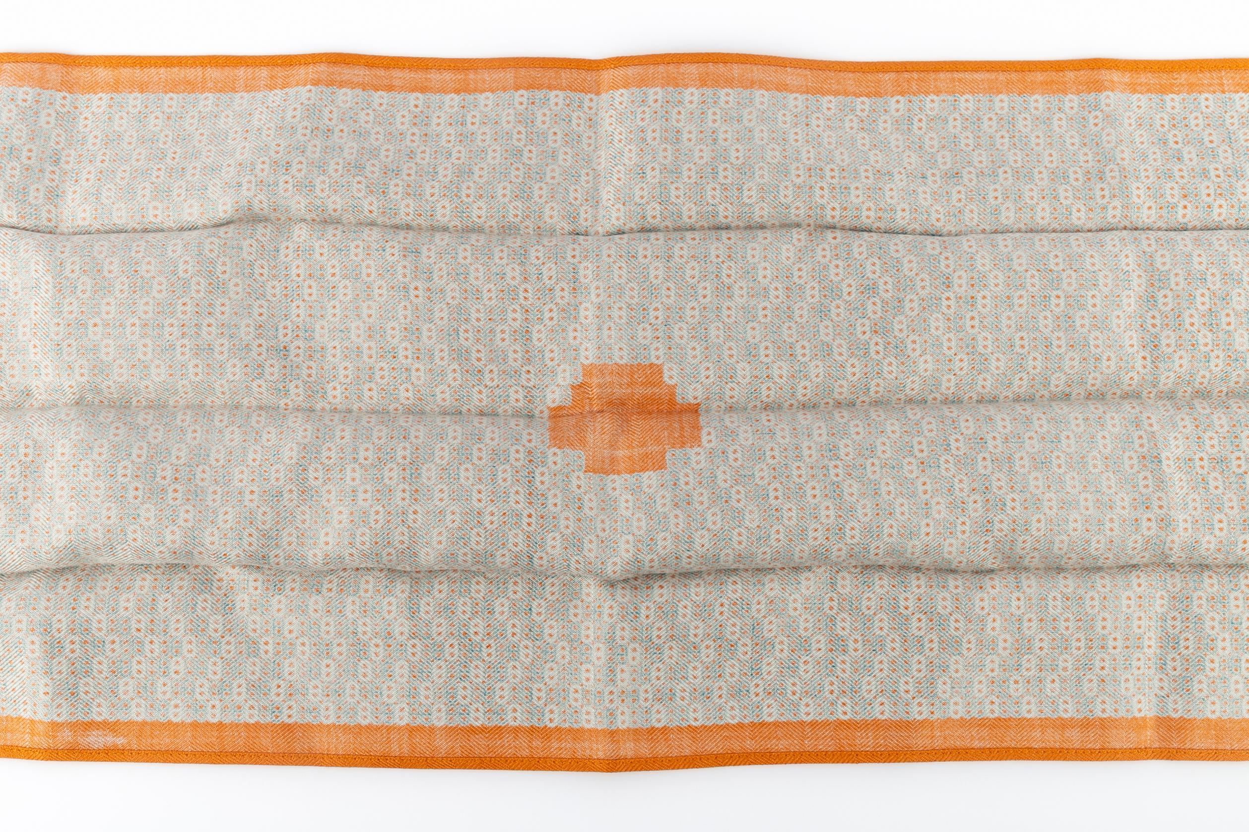 Foulard largo de seda Hermès en venta 3