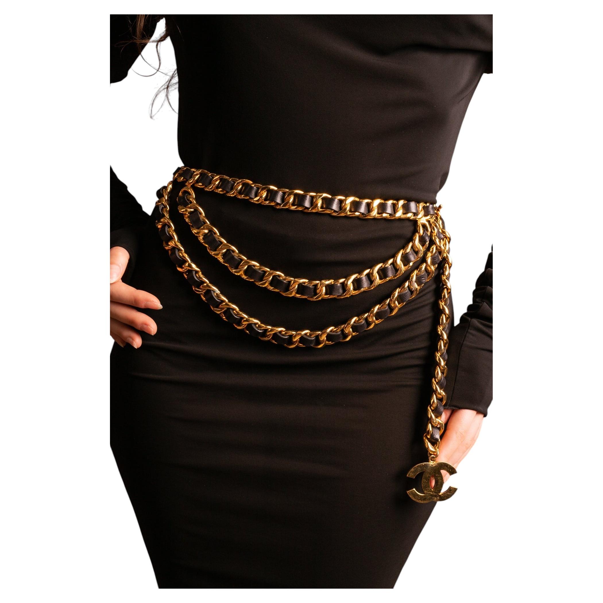Chanel leather belt by Karl Lagerfeld Fall-Winter 1992 For Sale