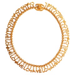 Collier Chanel signé Karl Lagerfeld, collection printemps-été 1996