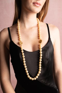 Chanel pearl necklace by Karl Lagerfeld circa 1985