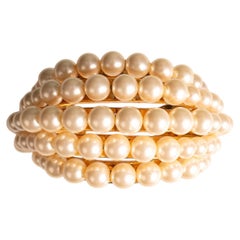 Brazalete Chanel de Karl Lagerfeld Otoño-Invierno 1990