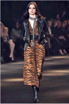 Abito con motivo tigrato di Saint Laurent by Hedi Slimane, autunno 2016
