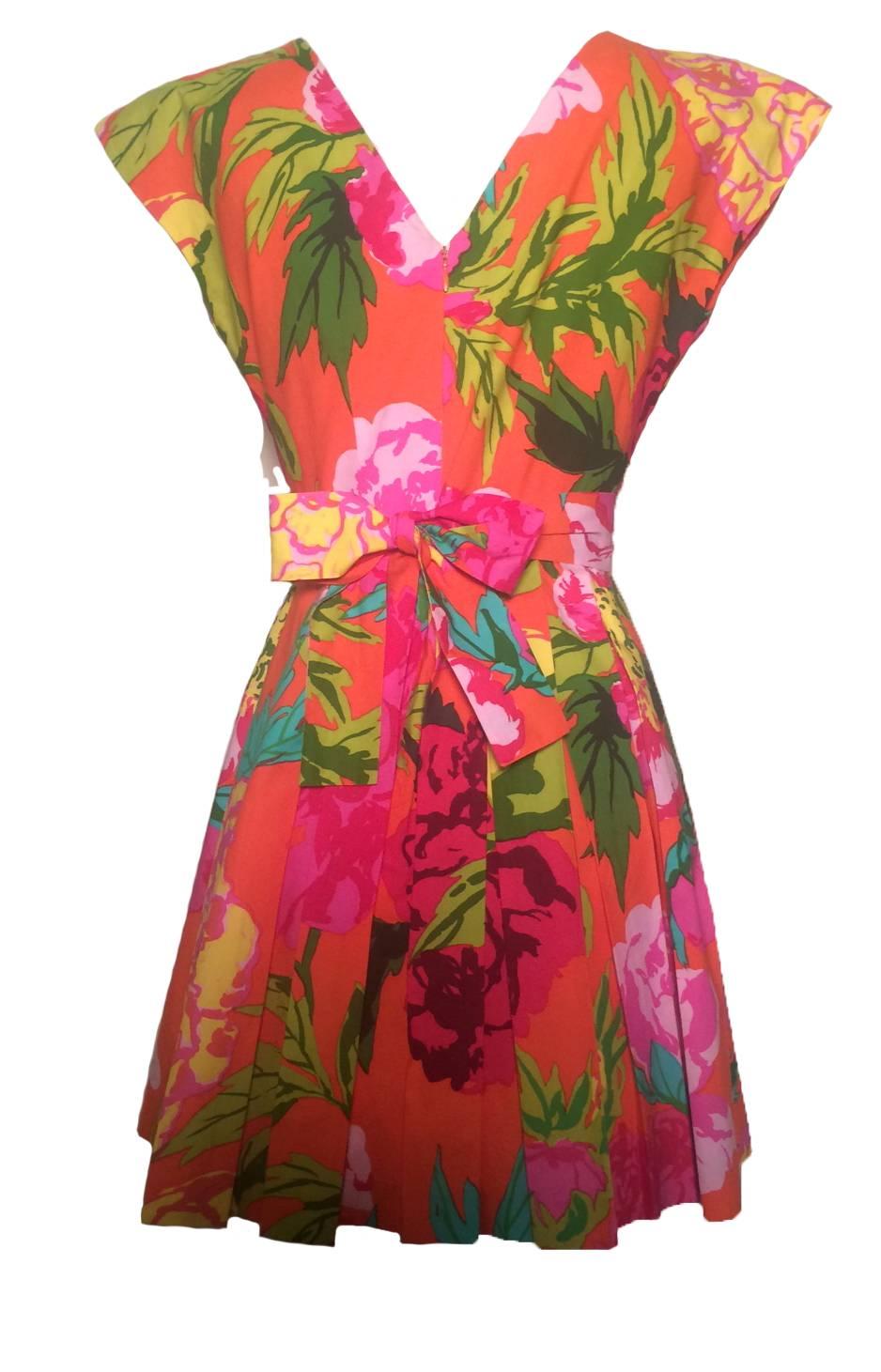 Moschino Couture! 1990 pink floral print dress. Back zip, tie at waist. 

Made in Italy.

No size tag, estimated IT 40, US 4. 
Bust 34