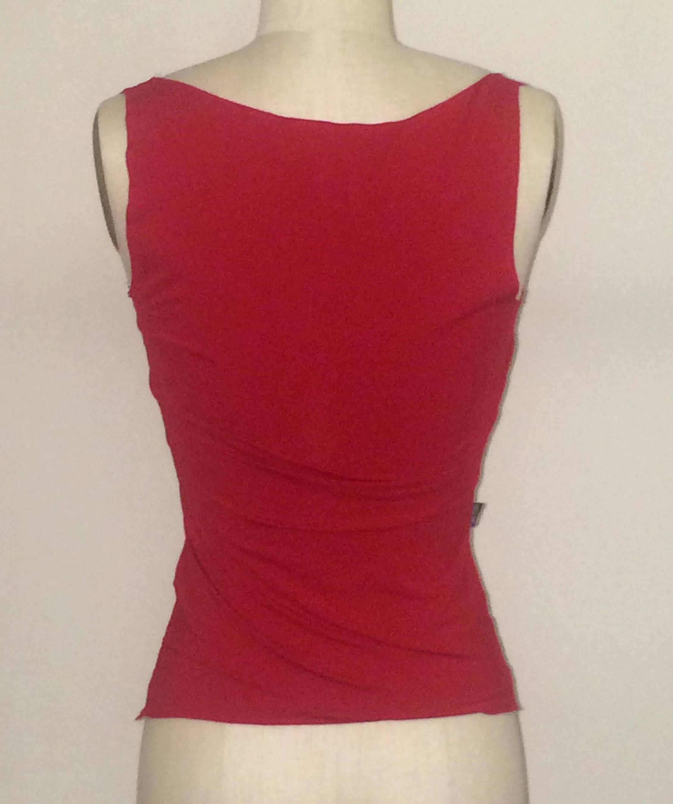 Moschino Jeans 1990s super stretchy raw edged red tank embellished with a spray of canvas cards at front. Signed 'Moschino' at small exterior side tag.

75% polyamide, 25% elastane.

Made in Italy. 

Size IT 40, US 6. Best fits an XS.