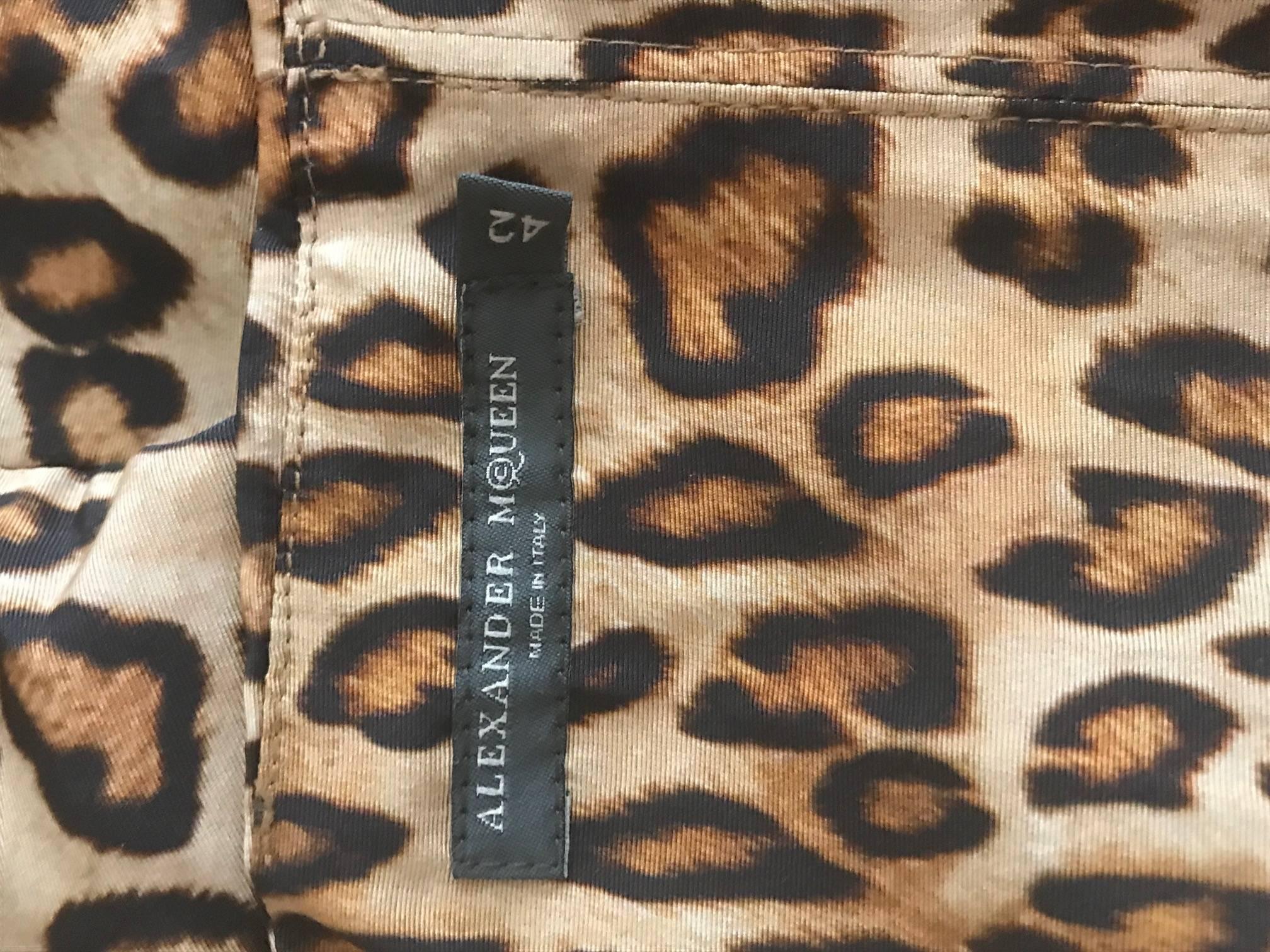 Alexander McQueen 2005 Runway Tan Leopard Print  Wiggle Skirt Fur Trim Belt In Excellent Condition In San Francisco, CA