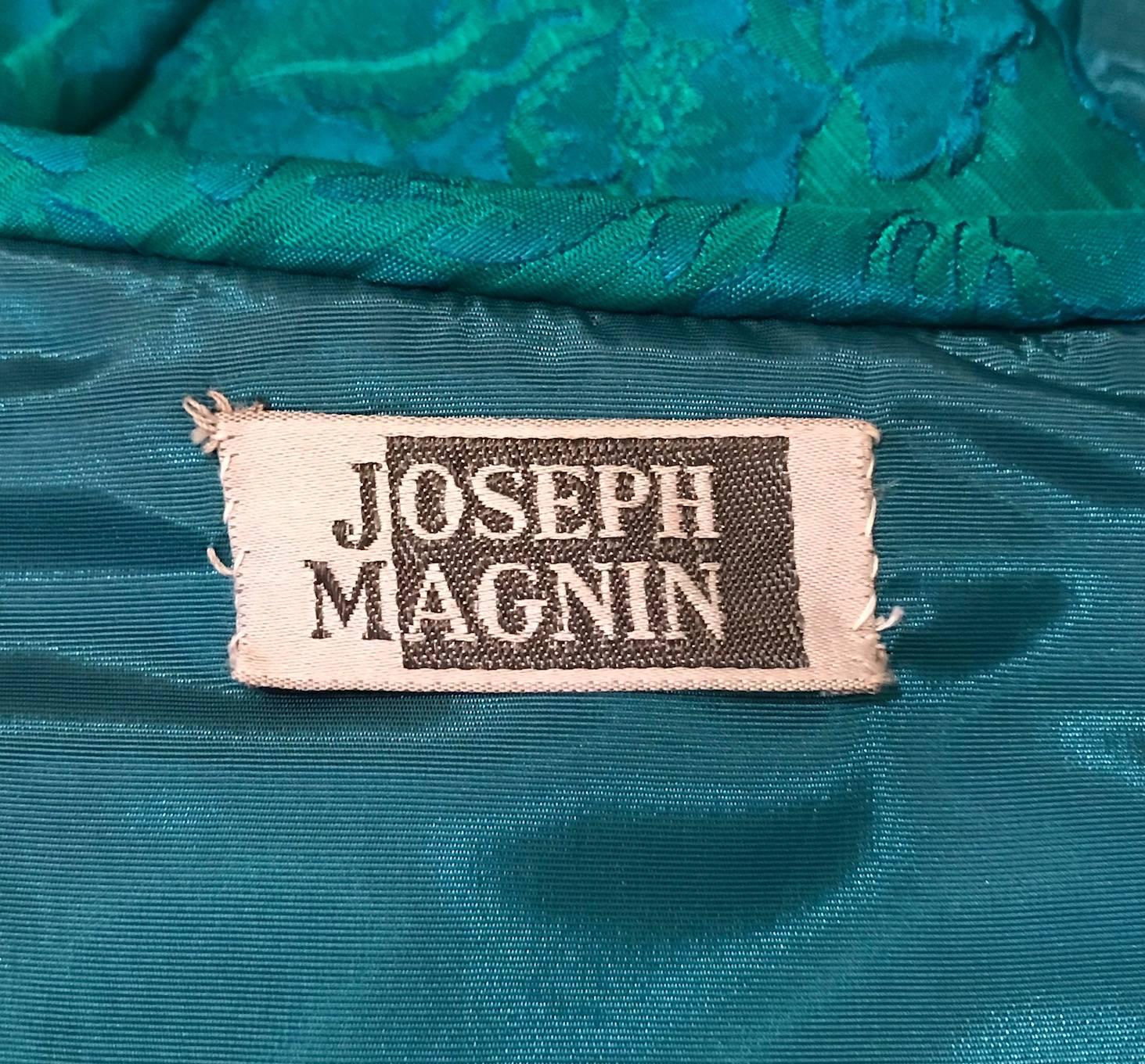 Joseph Magnin - Manteau à fleurs et robe à col bénitier vert et bleu, années 1950   en vente 3