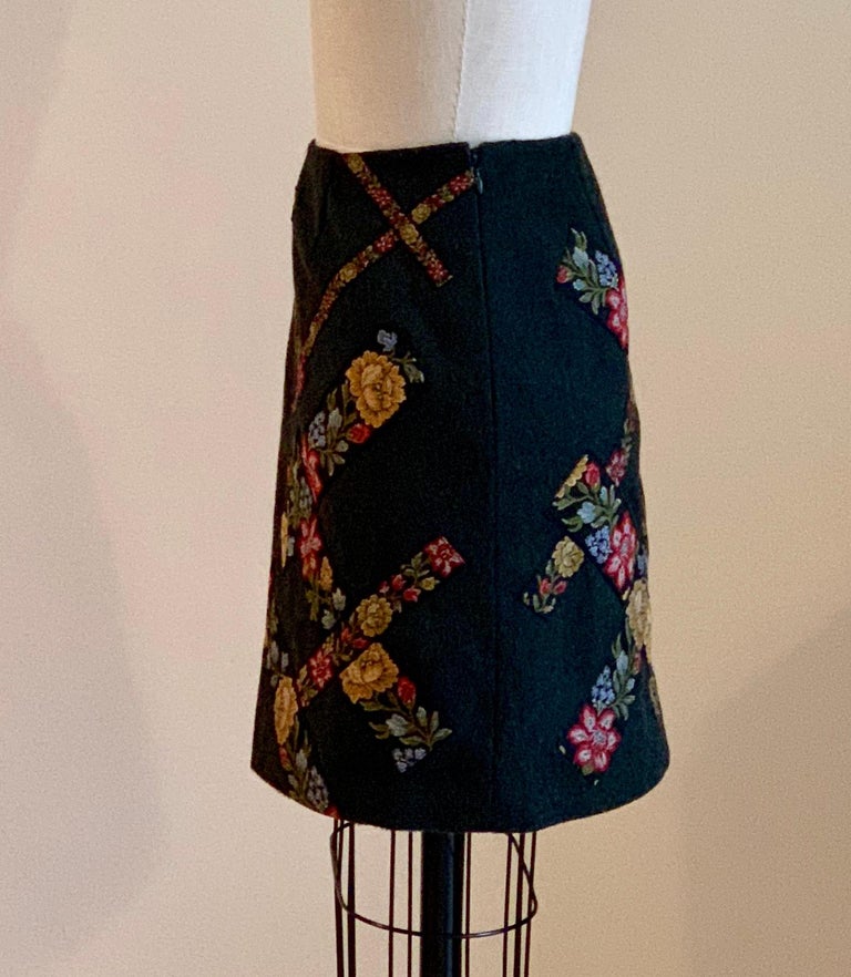 Moschino Cheap and Chic 1990s Floral Ribbon Trim Short Skirt Charcoal ...