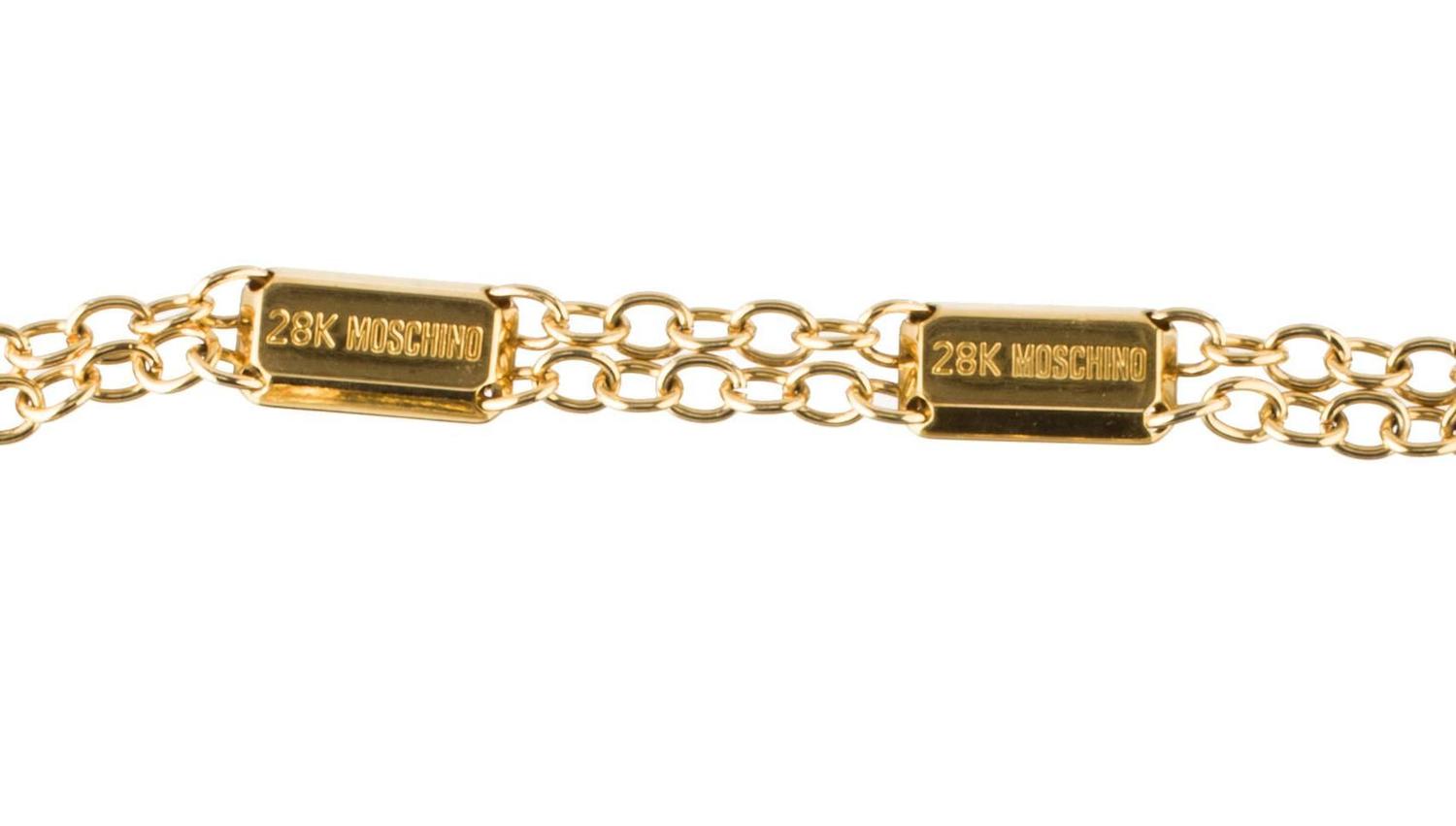Moschino 90s Redwall '28k Moschino' Gold Bar Chain Belt For Sale at 1stdibs
