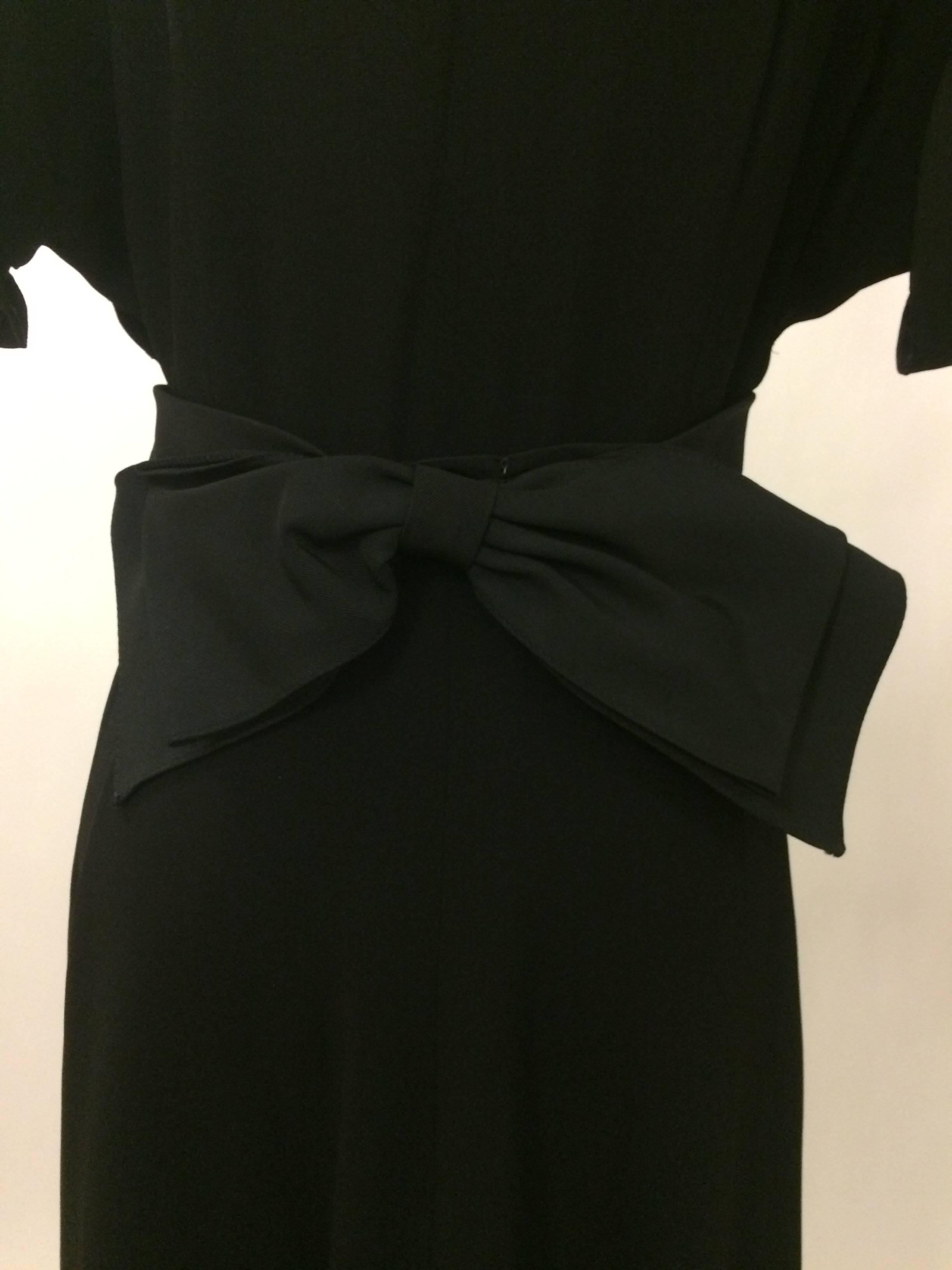 Nettie Rosenstein 1940's Black Crepe Evening Dress with Bow Back In Excellent Condition In San Francisco, CA