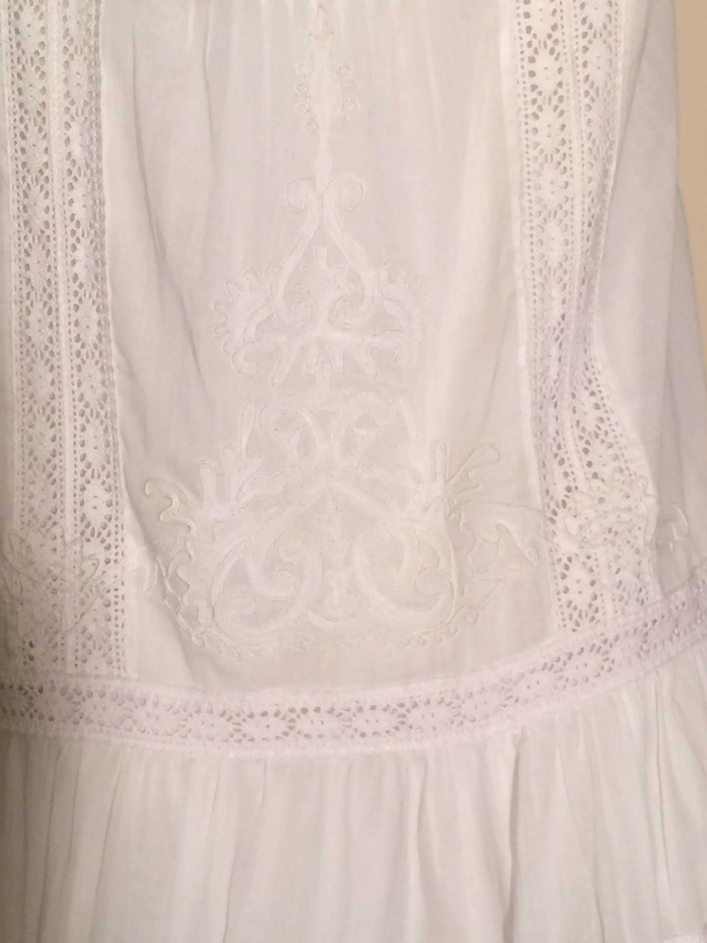 Beige Oscar de la Renta White Cotton Eyelet Lace Sun Dress, Spring 2010