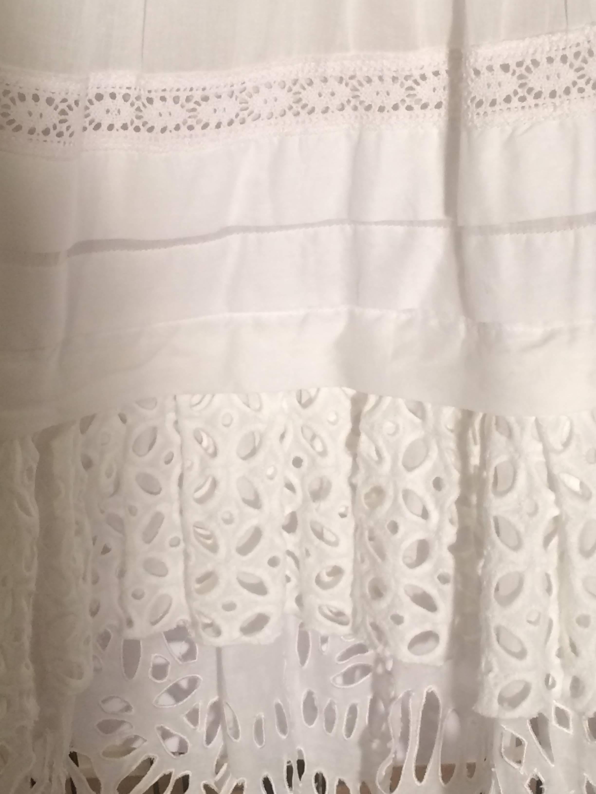 Oscar de la Renta White Cotton Eyelet Lace Sun Dress, Spring 2010 In New Condition In San Francisco, CA