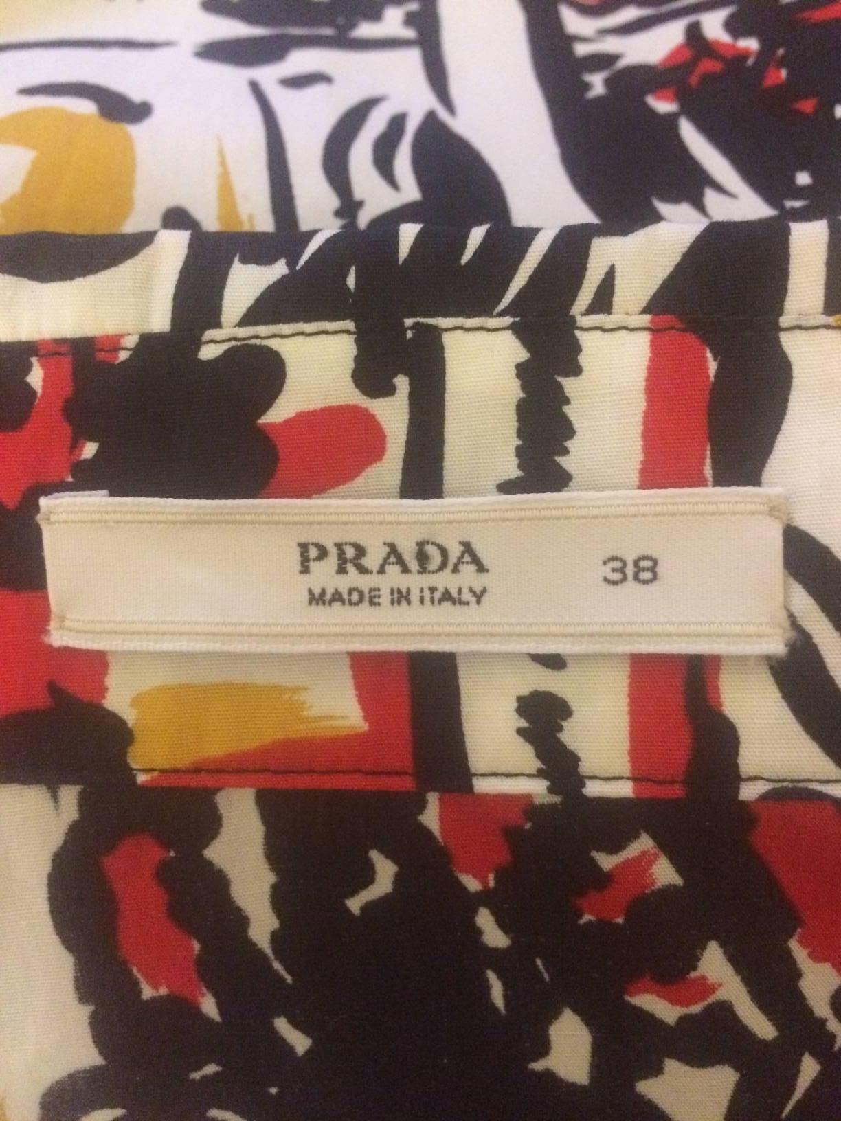 Prada 2014 Italy Red and Yellow Piazza Print Cap Sleeve Cotton Blouse  In Good Condition In San Francisco, CA