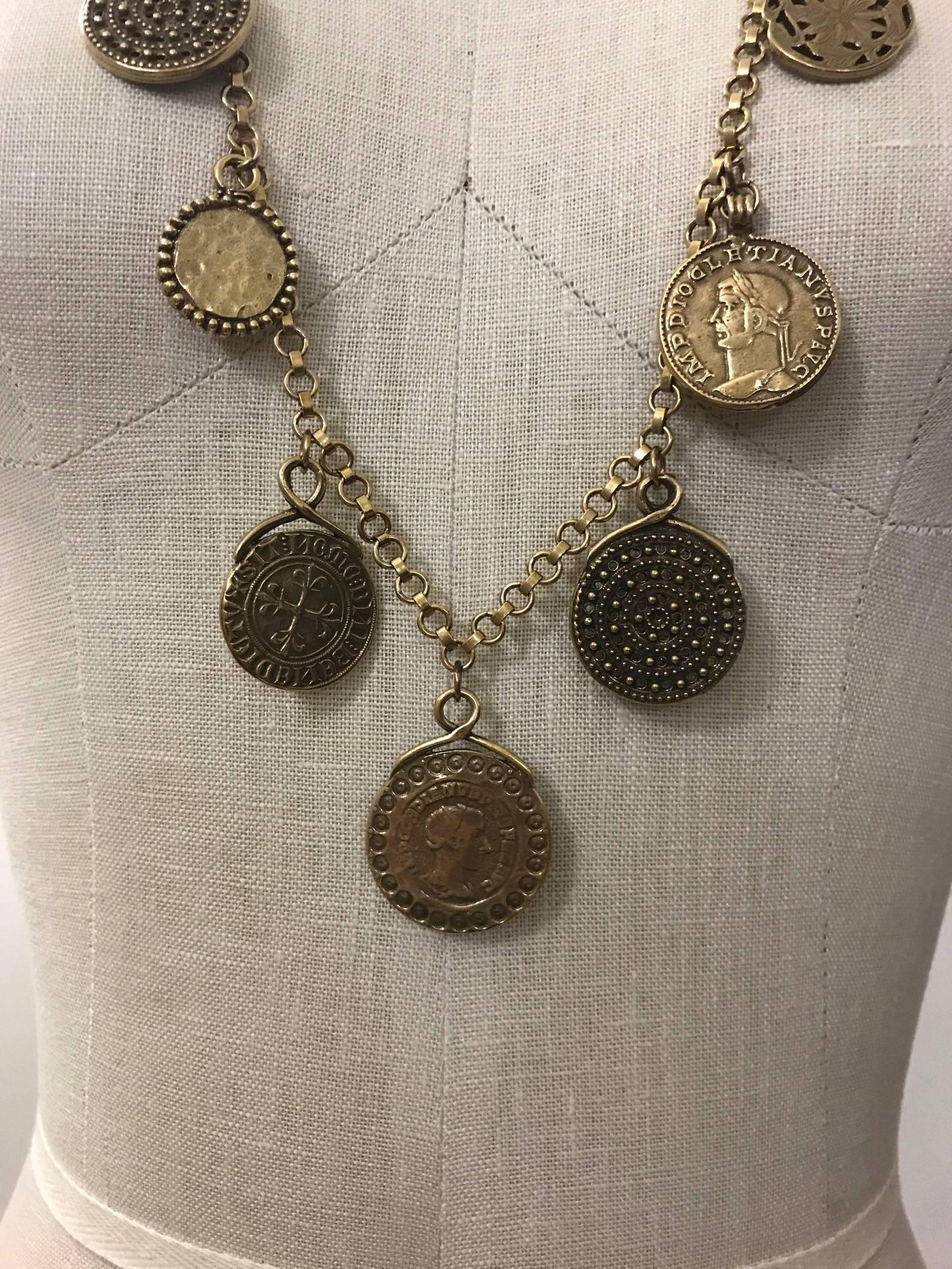 Yves Saint Laurent 1977 Gypsy Coin Medallian Gold Tone Necklace Single Strand In Excellent Condition In San Francisco, CA