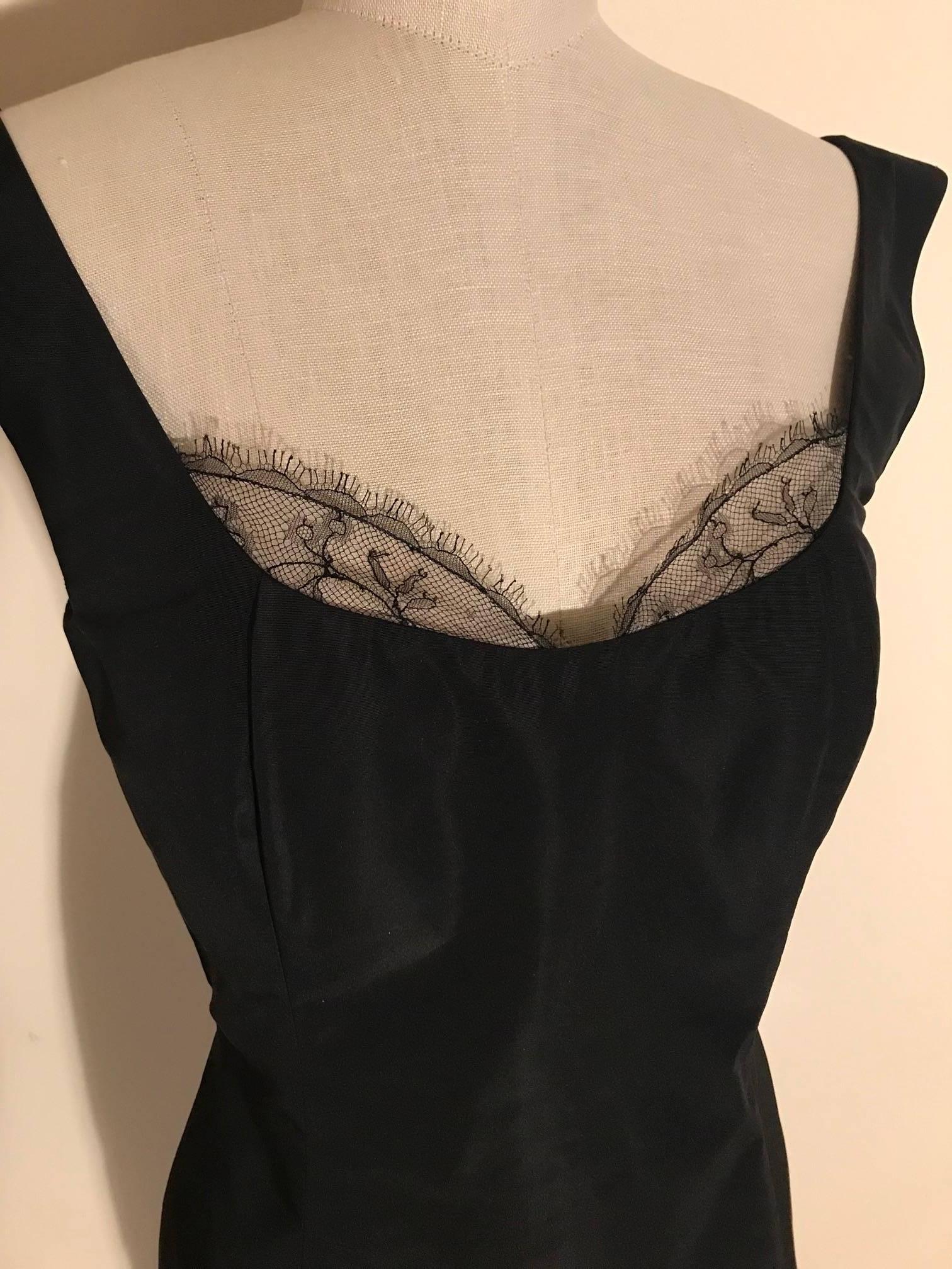 Alexander McQueen Black Silk Sleeveless Midi Wiggle Dress with Lace Trim, 2005  In Excellent Condition In San Francisco, CA