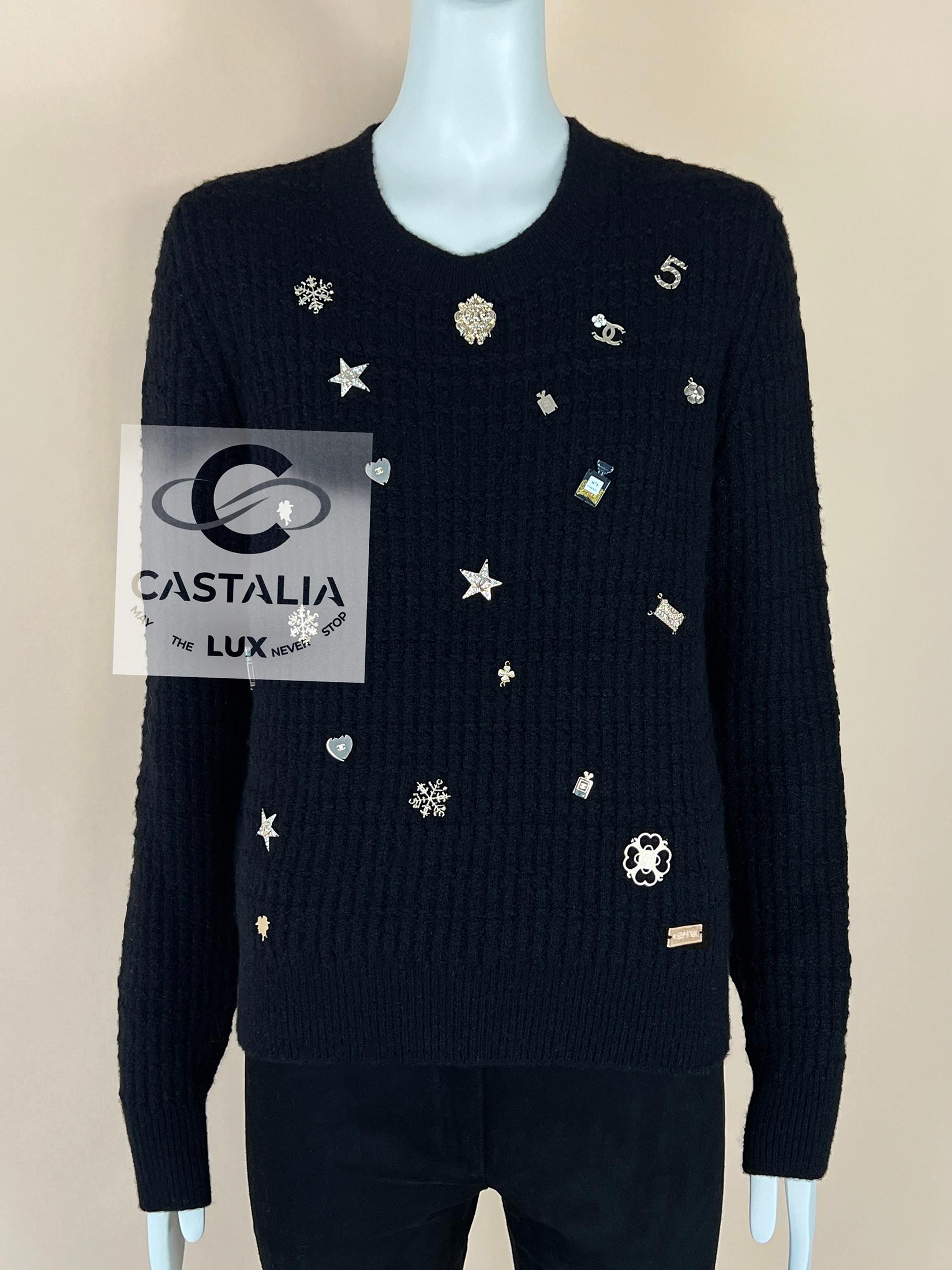 Pull en cachemire noir Lucky Charms Icone de Chanel 38 FR en vente 2