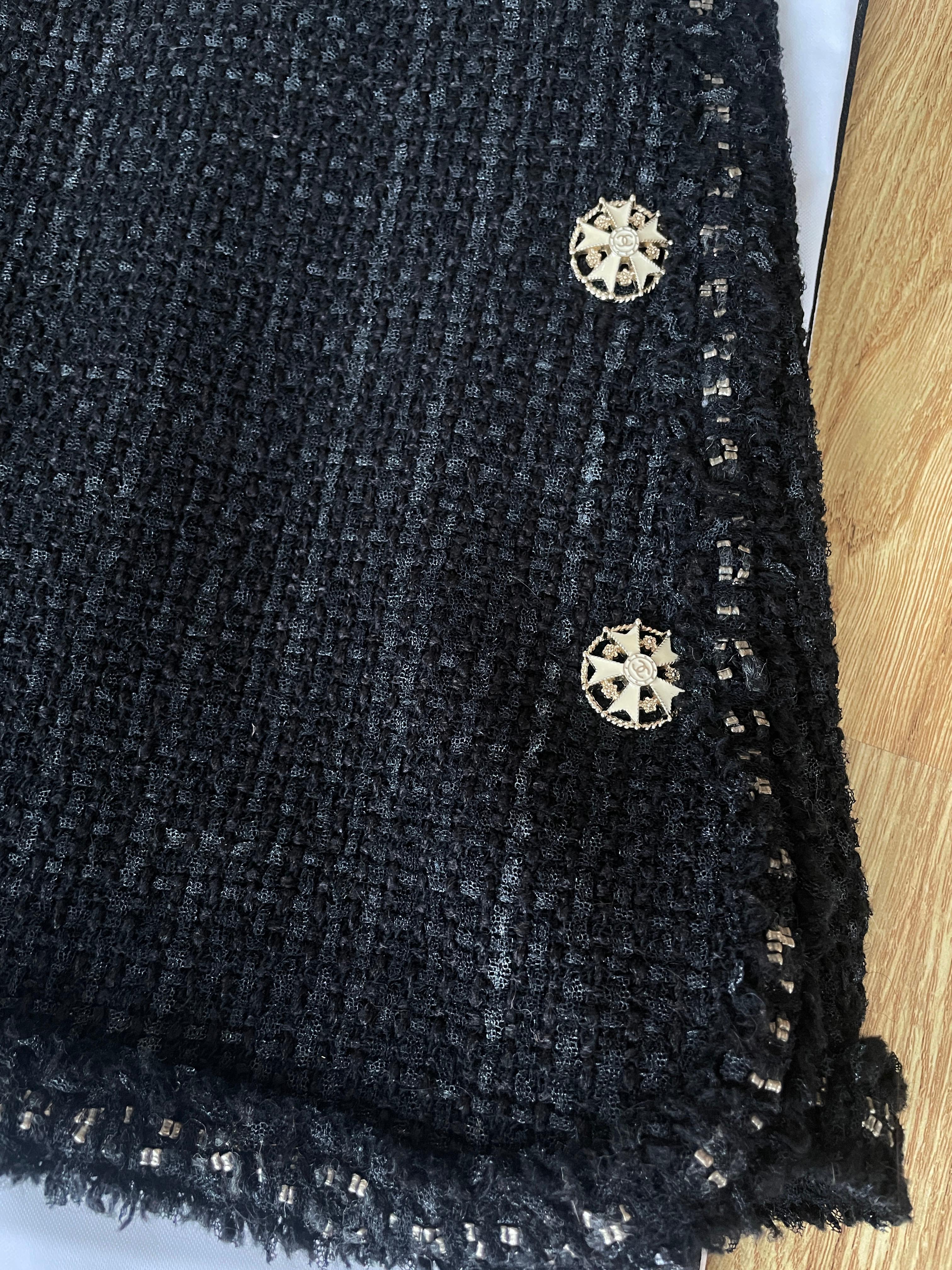 Chanel 8K$ Seltener Schwarzer Maxi Tweed Rock mit Gripoix Knöpfen 36 FR im Angebot 6