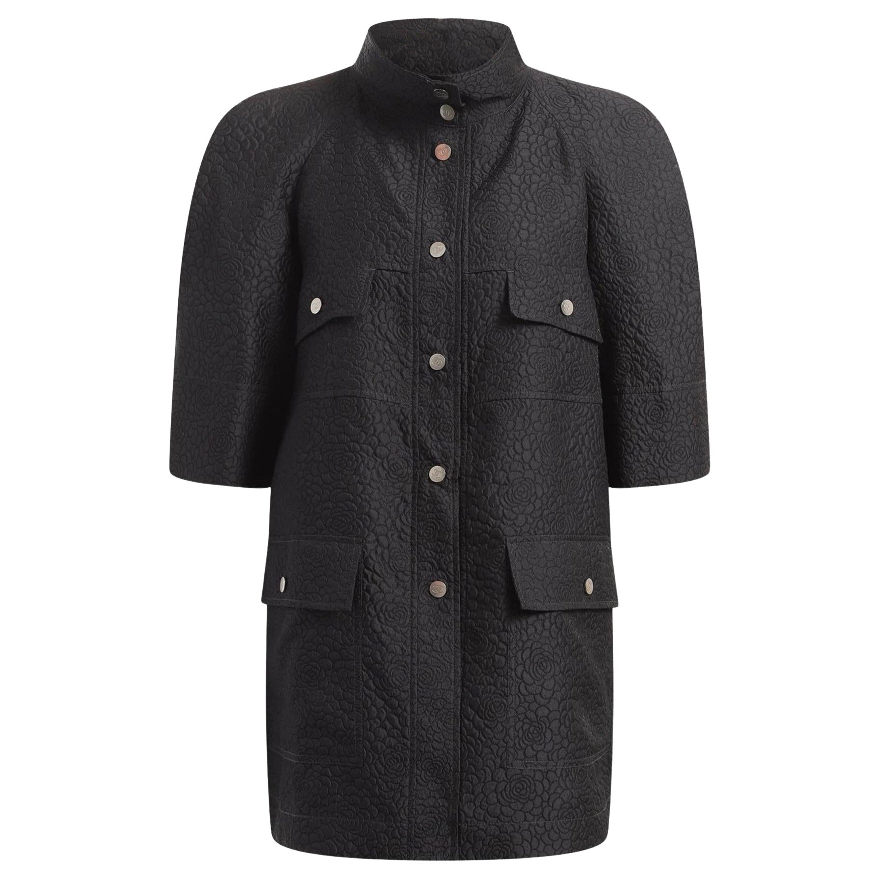 Chanel Iconic Cocoon Coat con motivo a camelie 36 FR