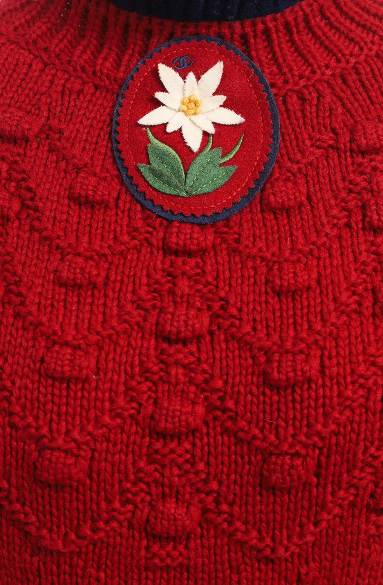 Pull Chanel Paris/ Salzbourg Rarest CC Edelweiss 42 FR Neuf - En vente à Dubai, AE