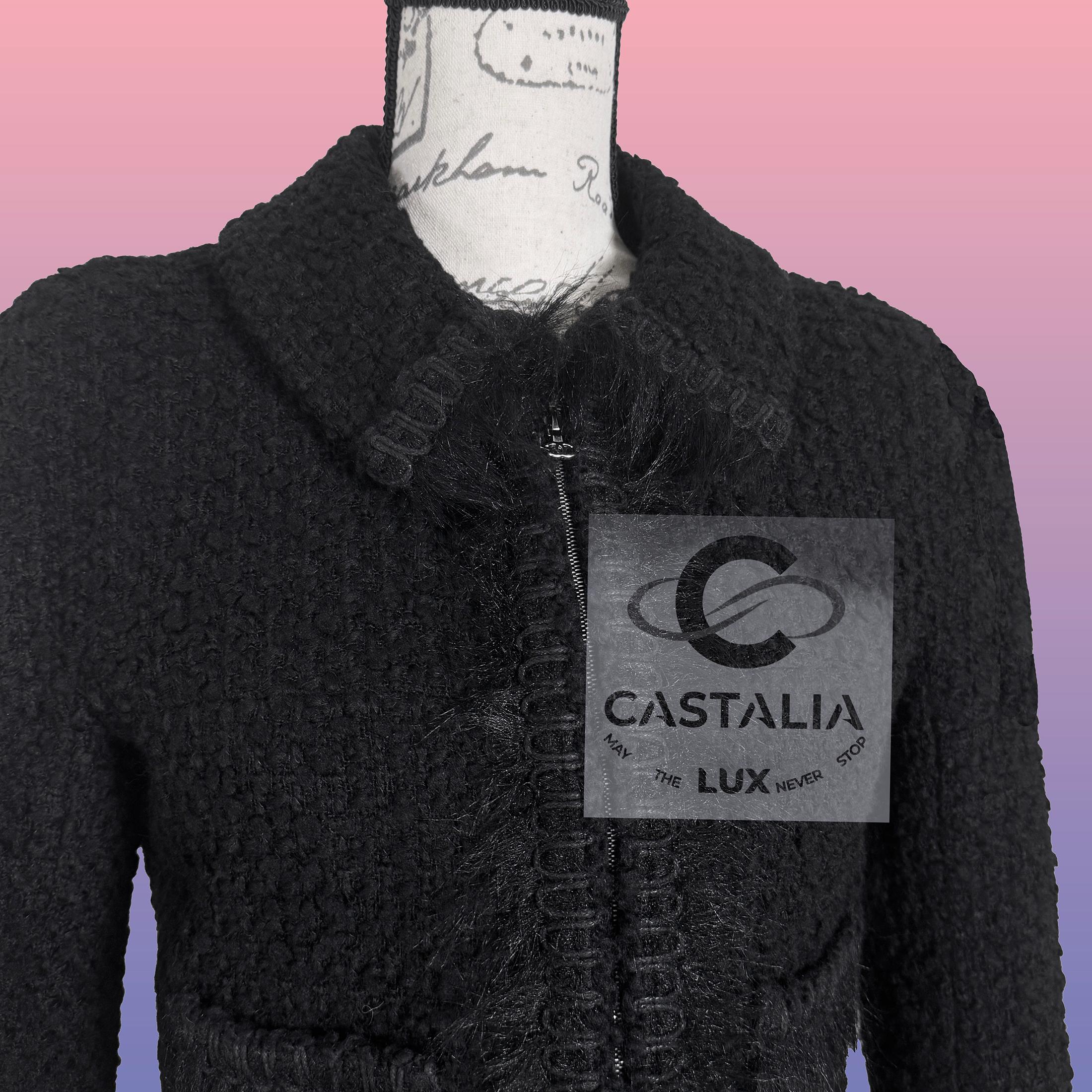 Chanel Nuova Giacca Arctic Reverie in tweed nero 38 FR in vendita 2