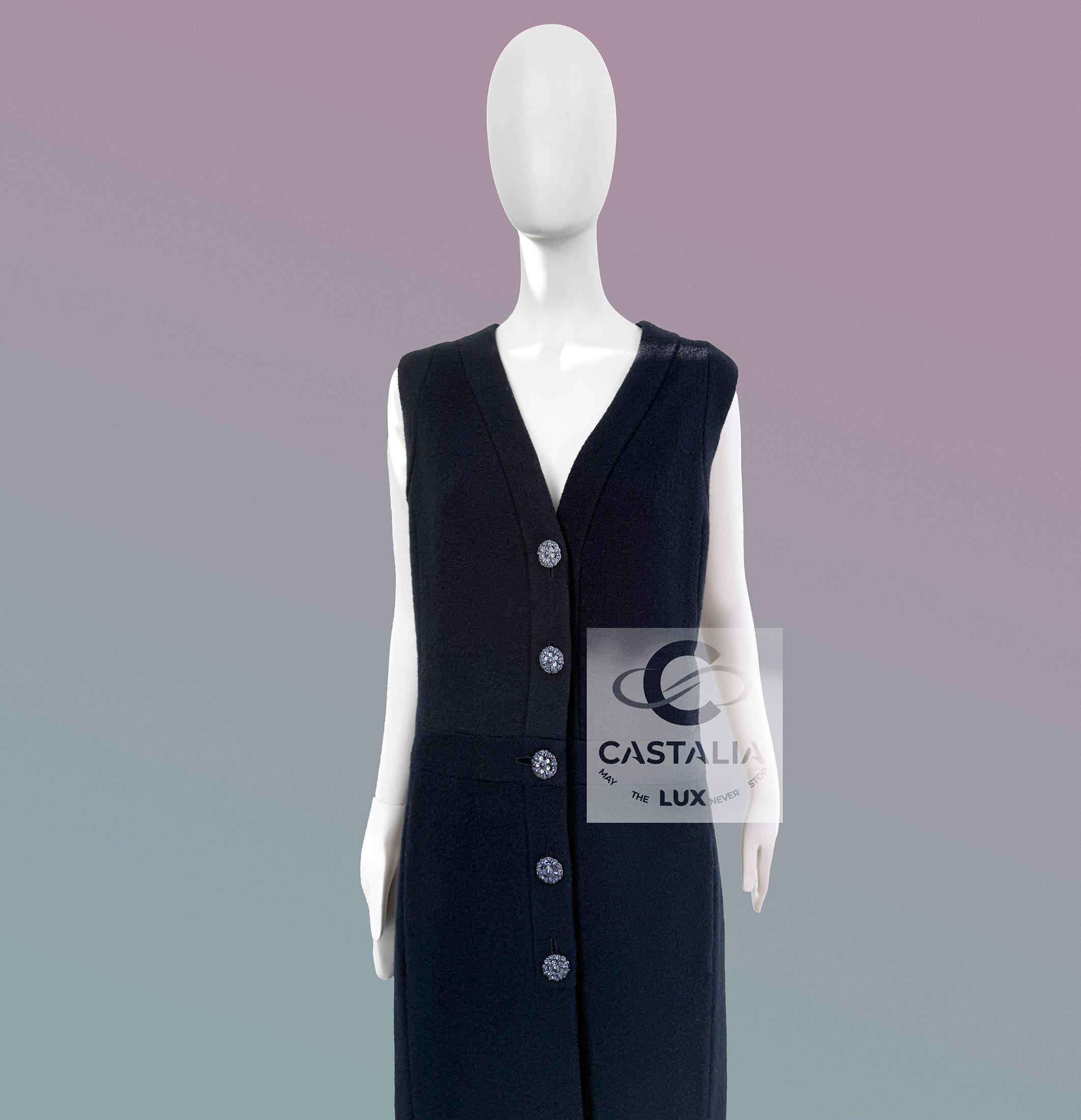 Chanel New Paris / Dubai CC Gripoix Knöpfe Jacke Kleid 46 FR im Angebot 1