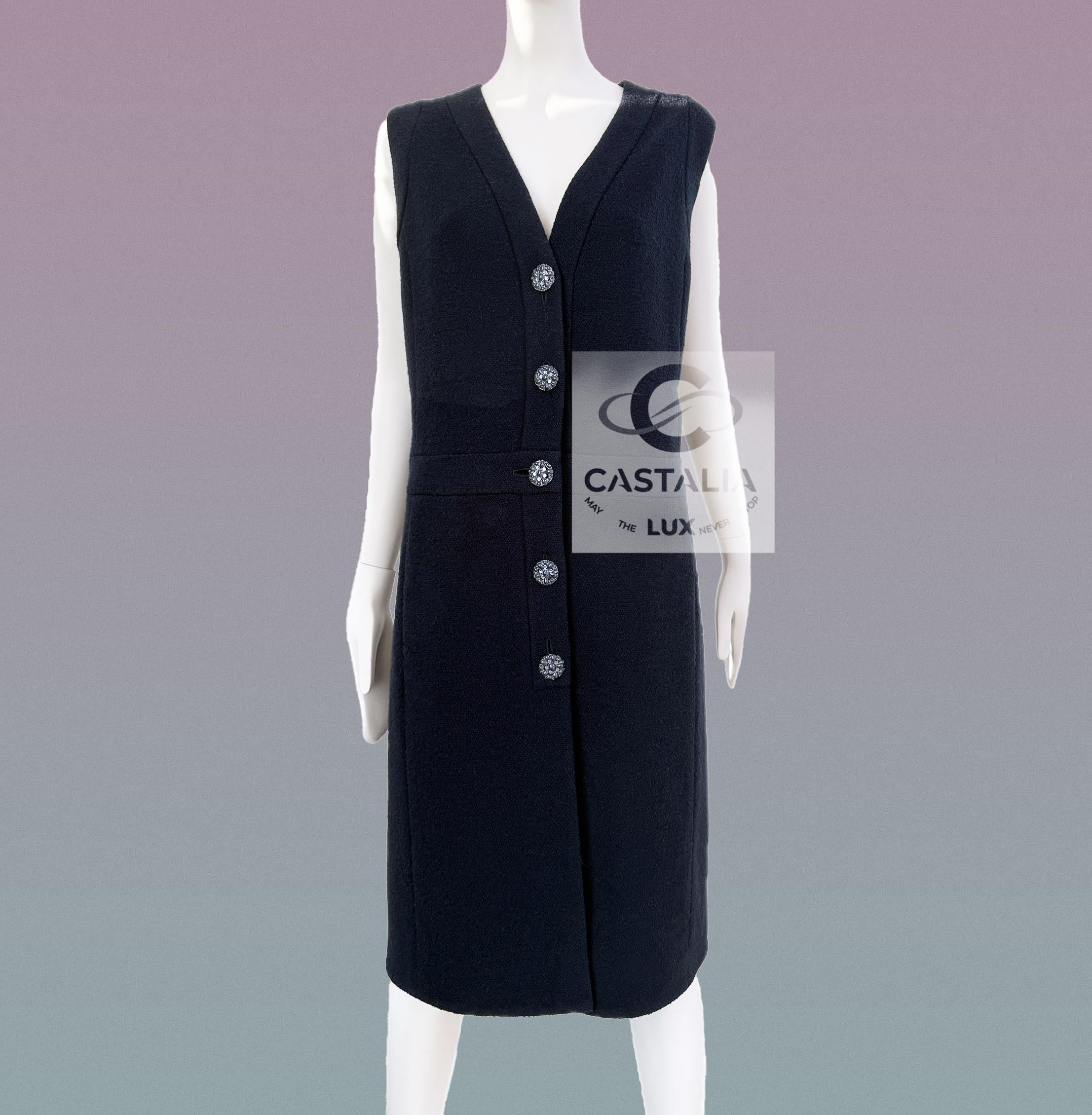 Chanel New Paris / Dubai CC Gripoix Knöpfe Jacke Kleid 46 FR im Angebot 3