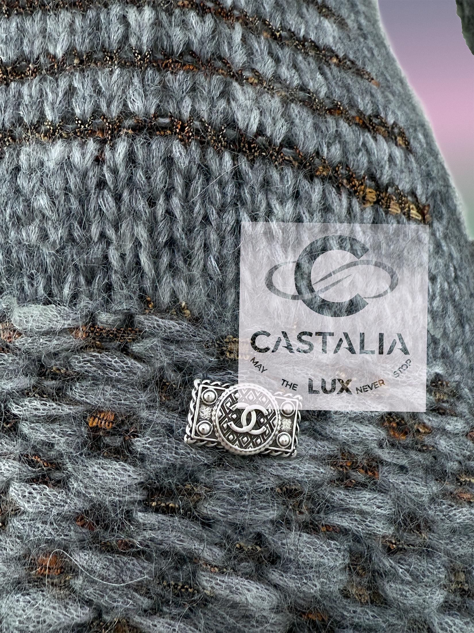 Chanel Paris / Byzance Collectors Artifact Jumper 36 FR en vente 6