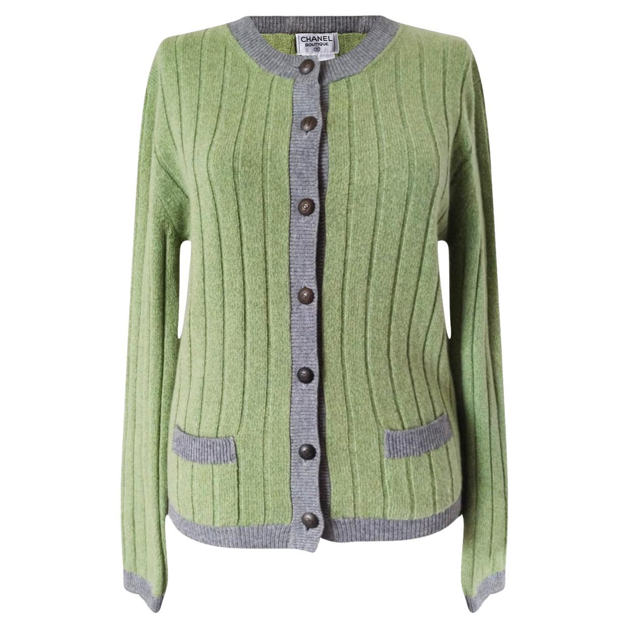 Chanel & Karl Lagerfeld 97A 1997/1998 F/W RTW cashmere cardigan For Sale