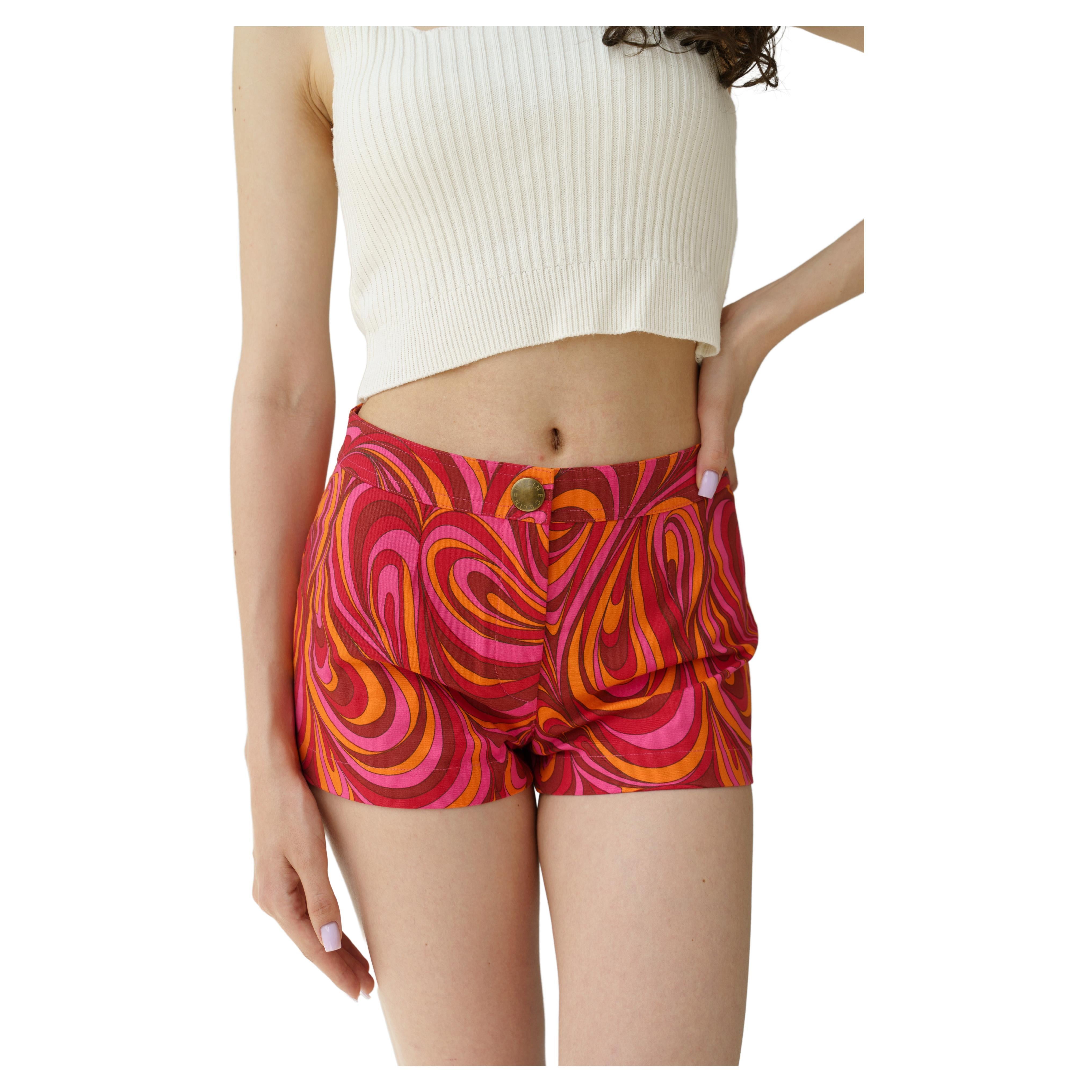 Сeline shorts pink barbie style / barbiecore abstract print For Sale