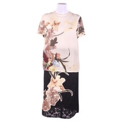 Ensemble jupe de tailleur + t-shirt en soie Valentino