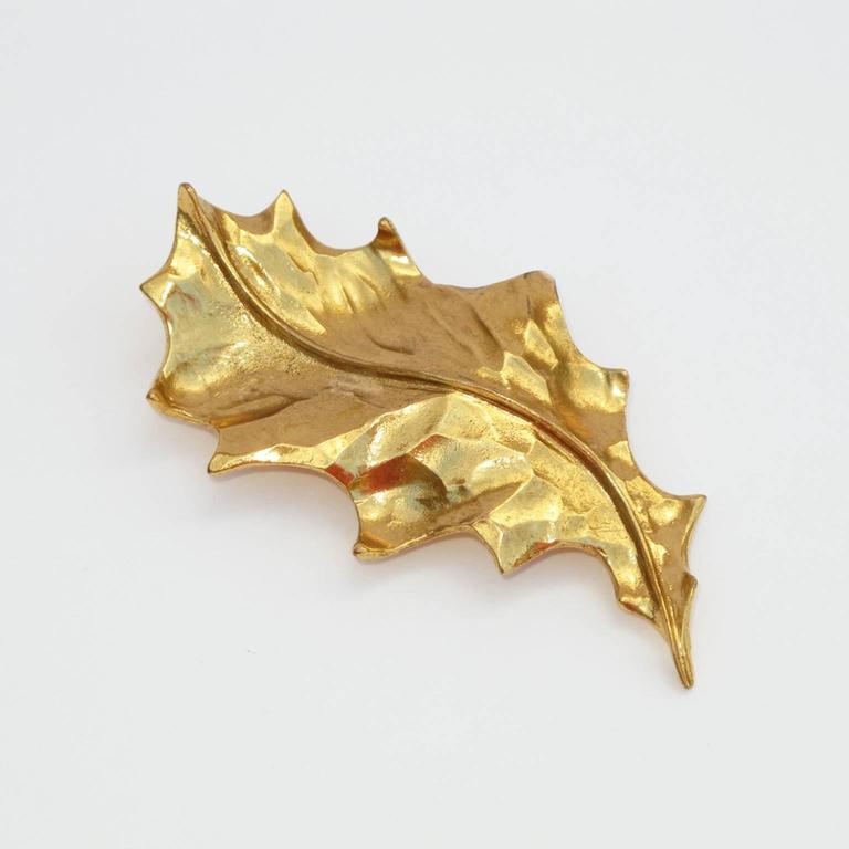 Yves Saint Laurent YSL Pin Brooch Pendant Vintage Carved Leaf at ...