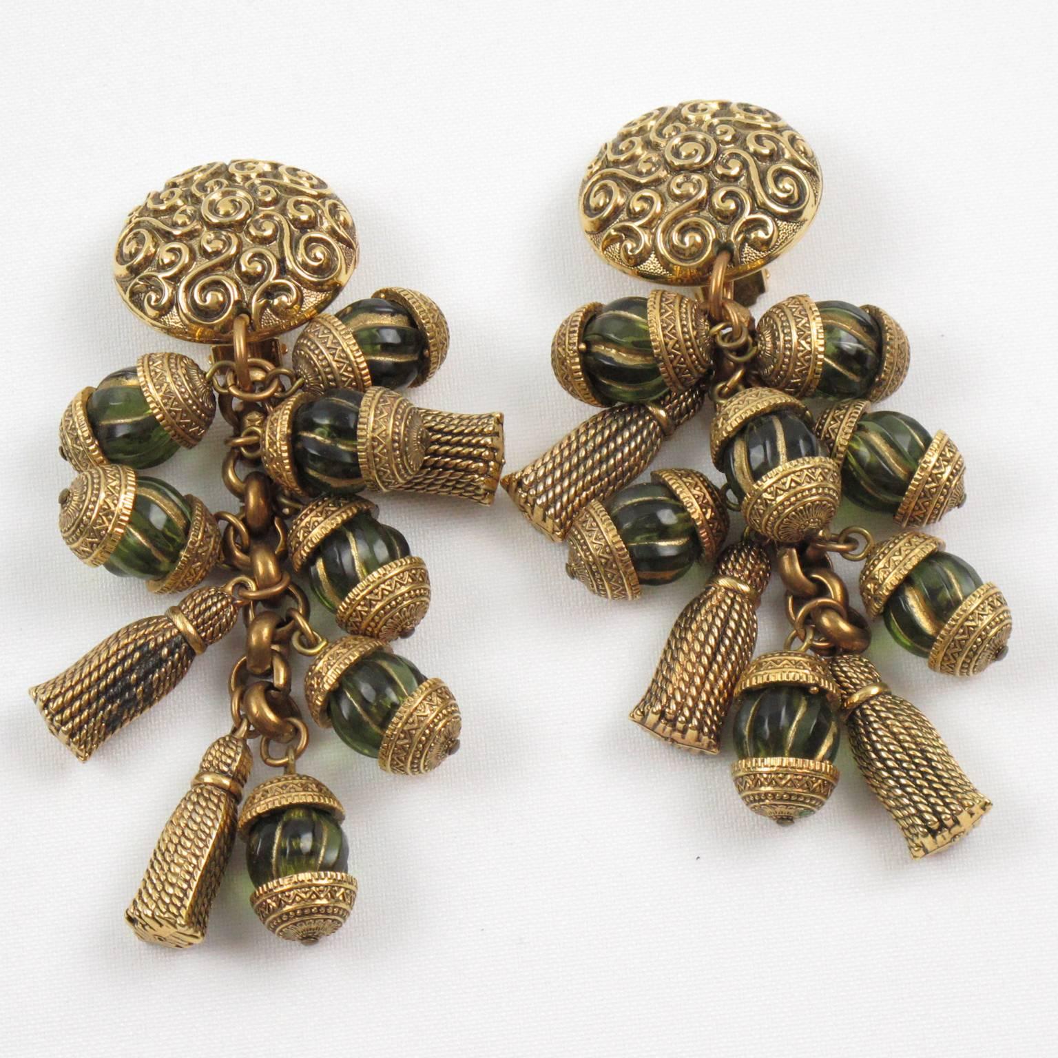 French Designer Chantal Thomass Paris Dangling Clip On Earrings Green Tassels  In Excellent Condition In Atlanta, GA
