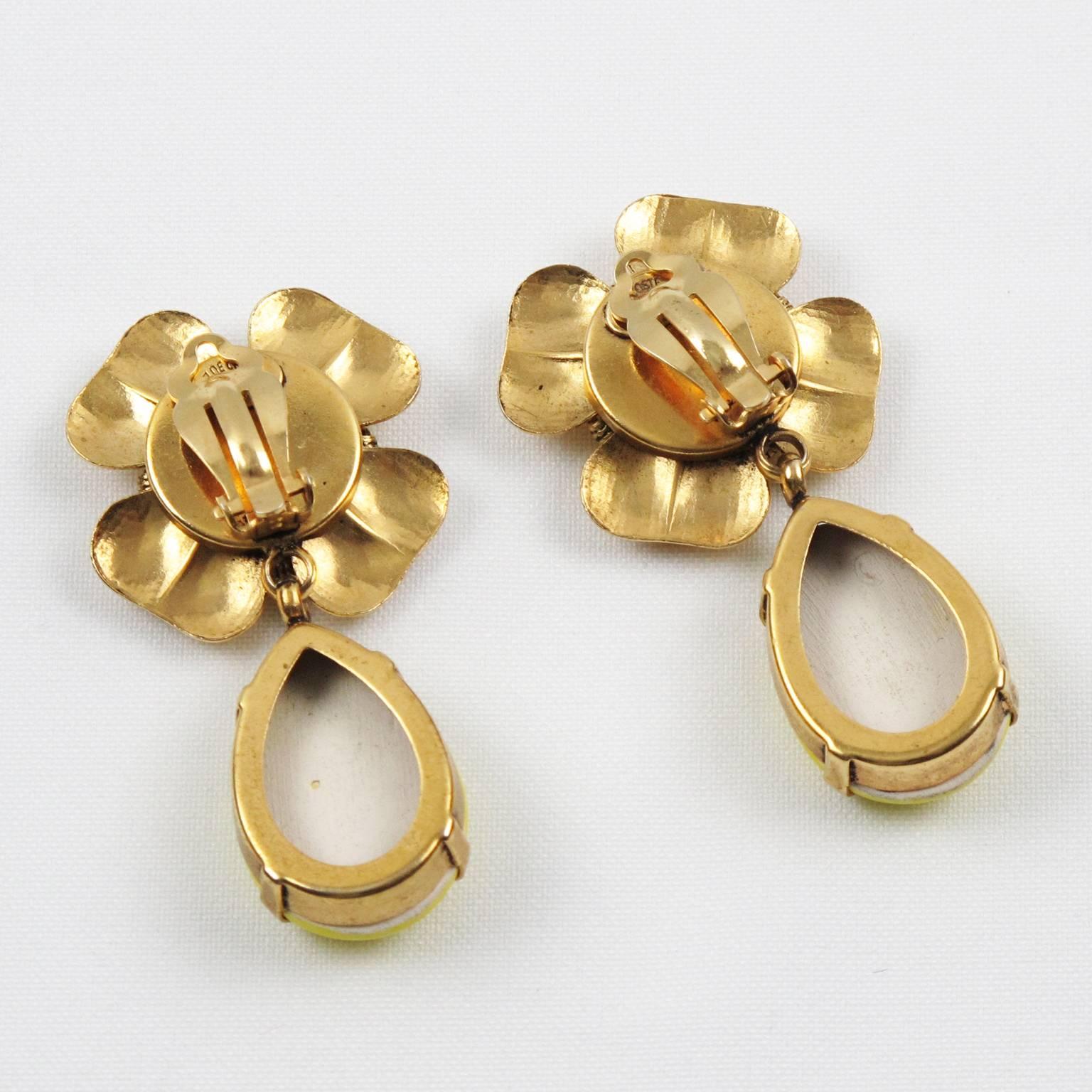 Women's or Men's Zoe Coste Paris Daisy Flower Clip-on Earrings Yellow Glass & Ceramic Cabochon