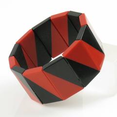 Auguste Bonaz Rare Art Deco Galalith Stretch Bracelet black and red color