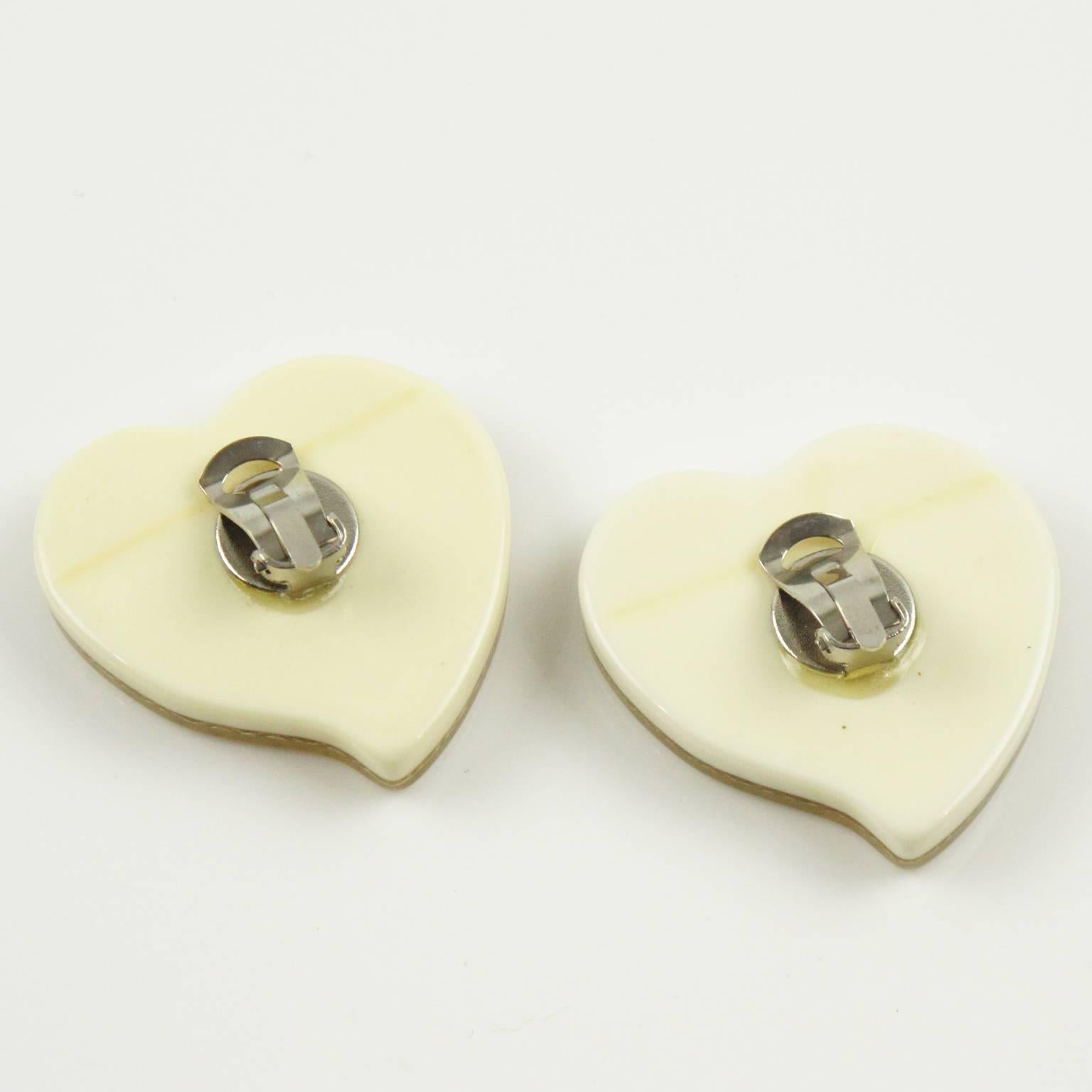 French 1960s Lucite Oversized Heart Clip on Earrings Off-White & Gilt Color In Excellent Condition In Atlanta, GA