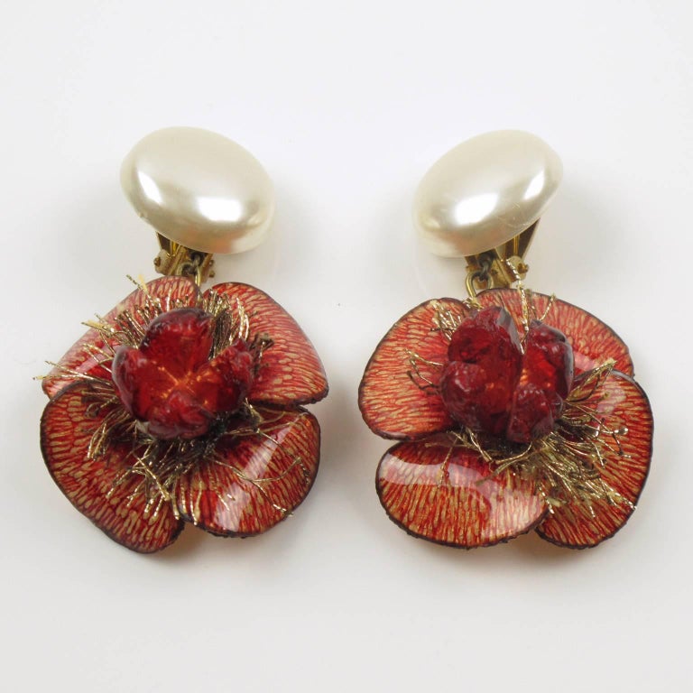 Vintage Floral Dangling Resin Clipon Earrings by Cilea Paris For Sale