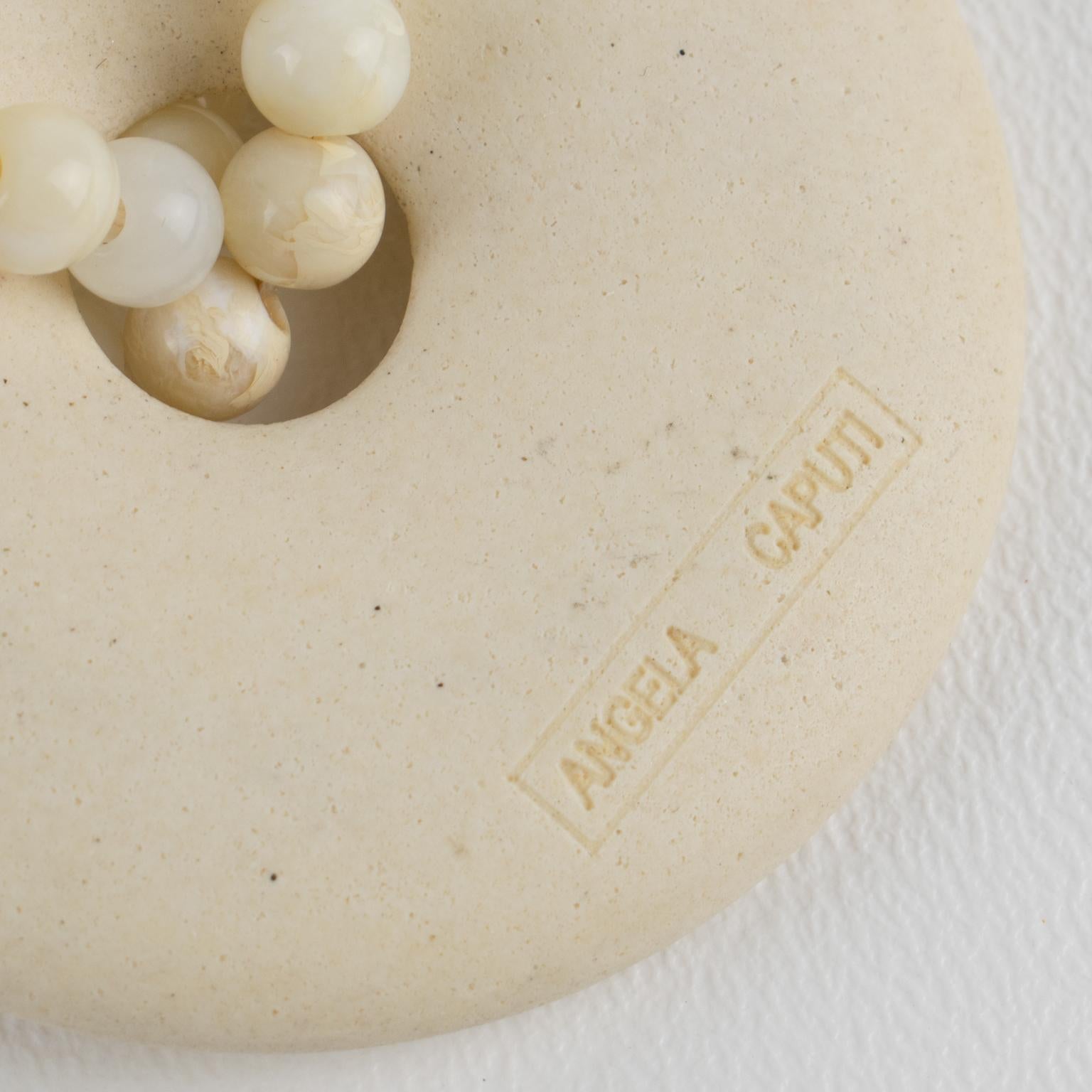 Angela Caputi Collier ras du cou moderniste Design/One en résine à l'aspect travertin en vente 7