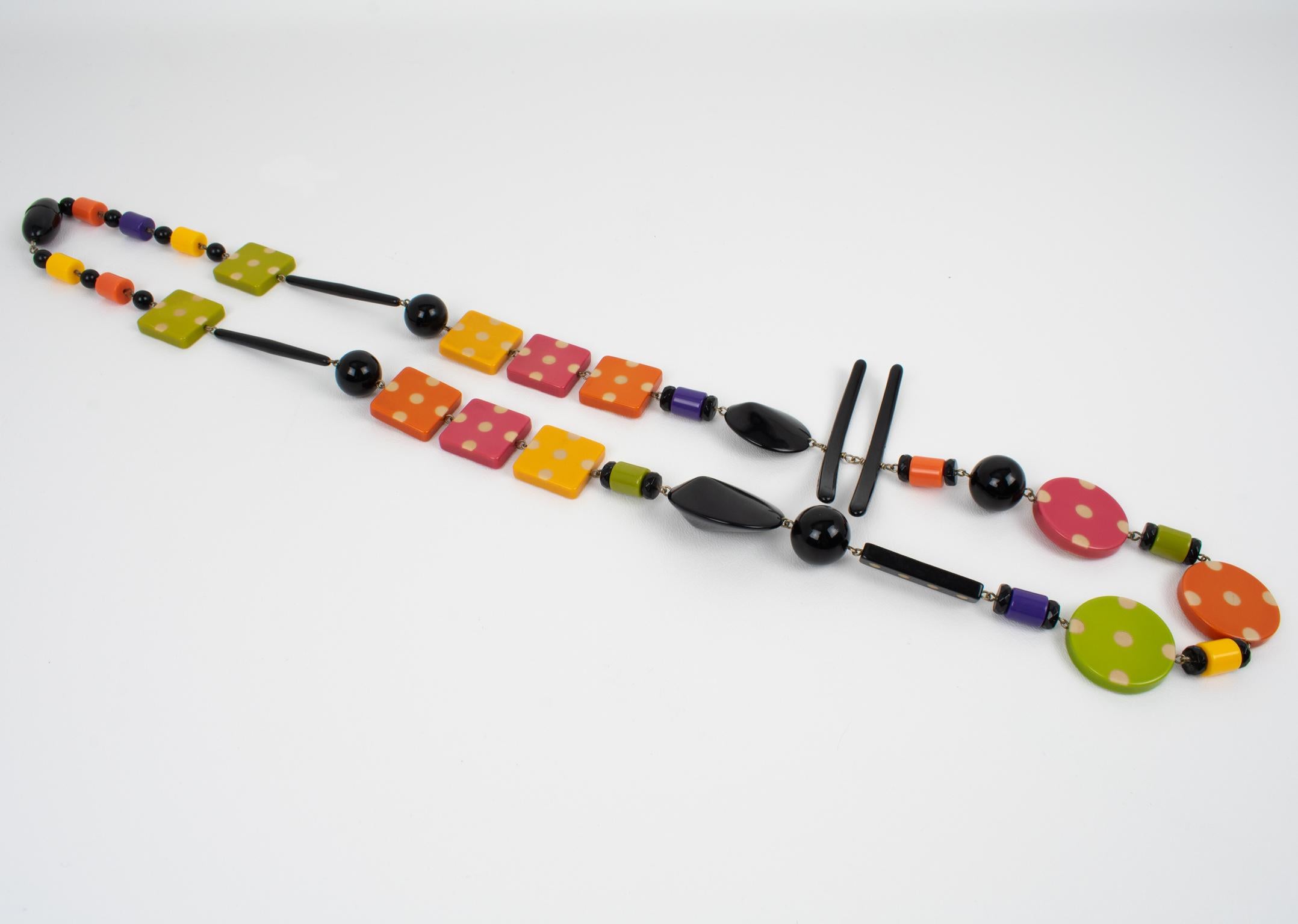 Angela Caputi, collier extra long en résine multicolore à motif ludique Unisexe en vente