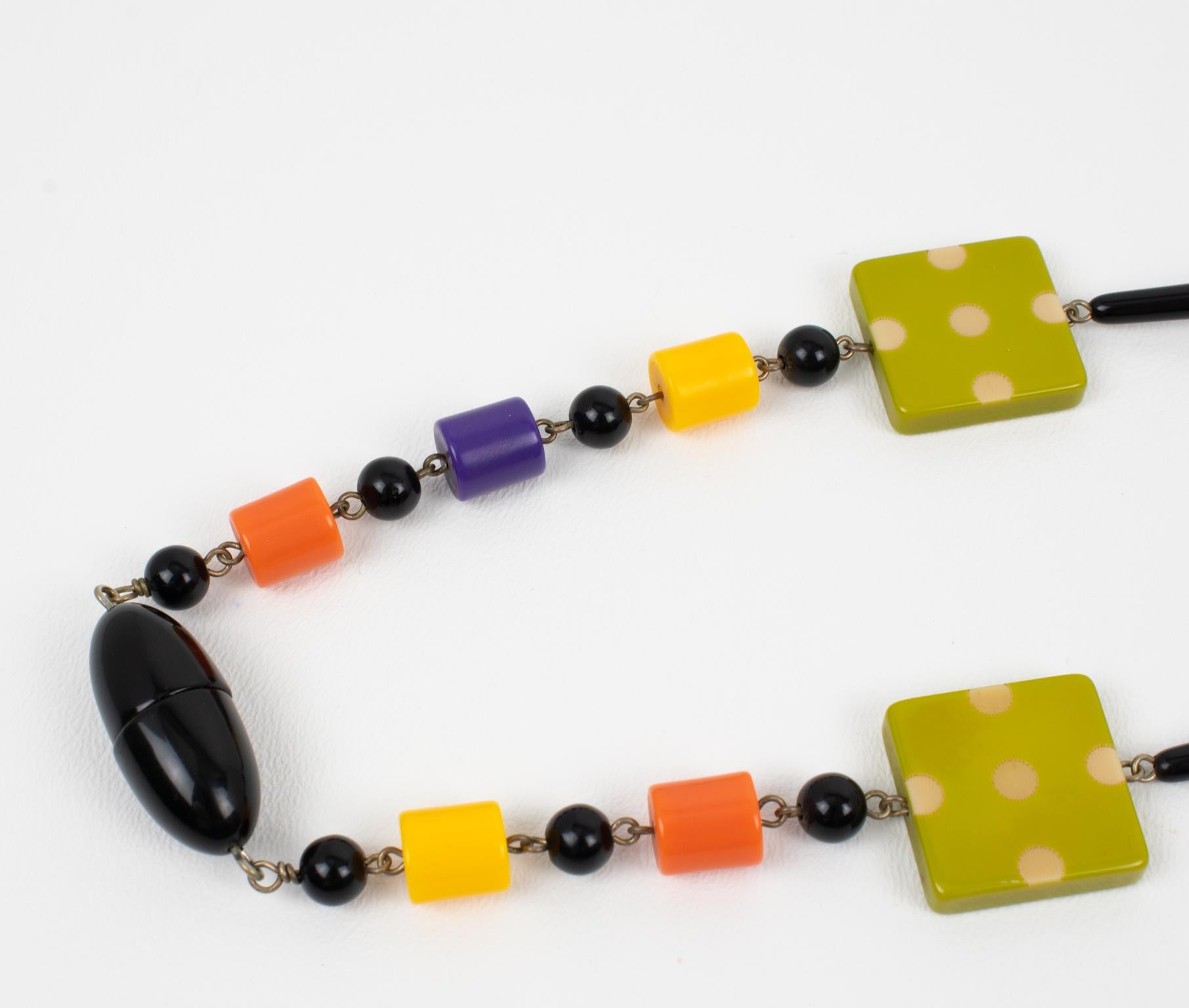 Angela Caputi, collier extra long en résine multicolore à motif ludique en vente 4