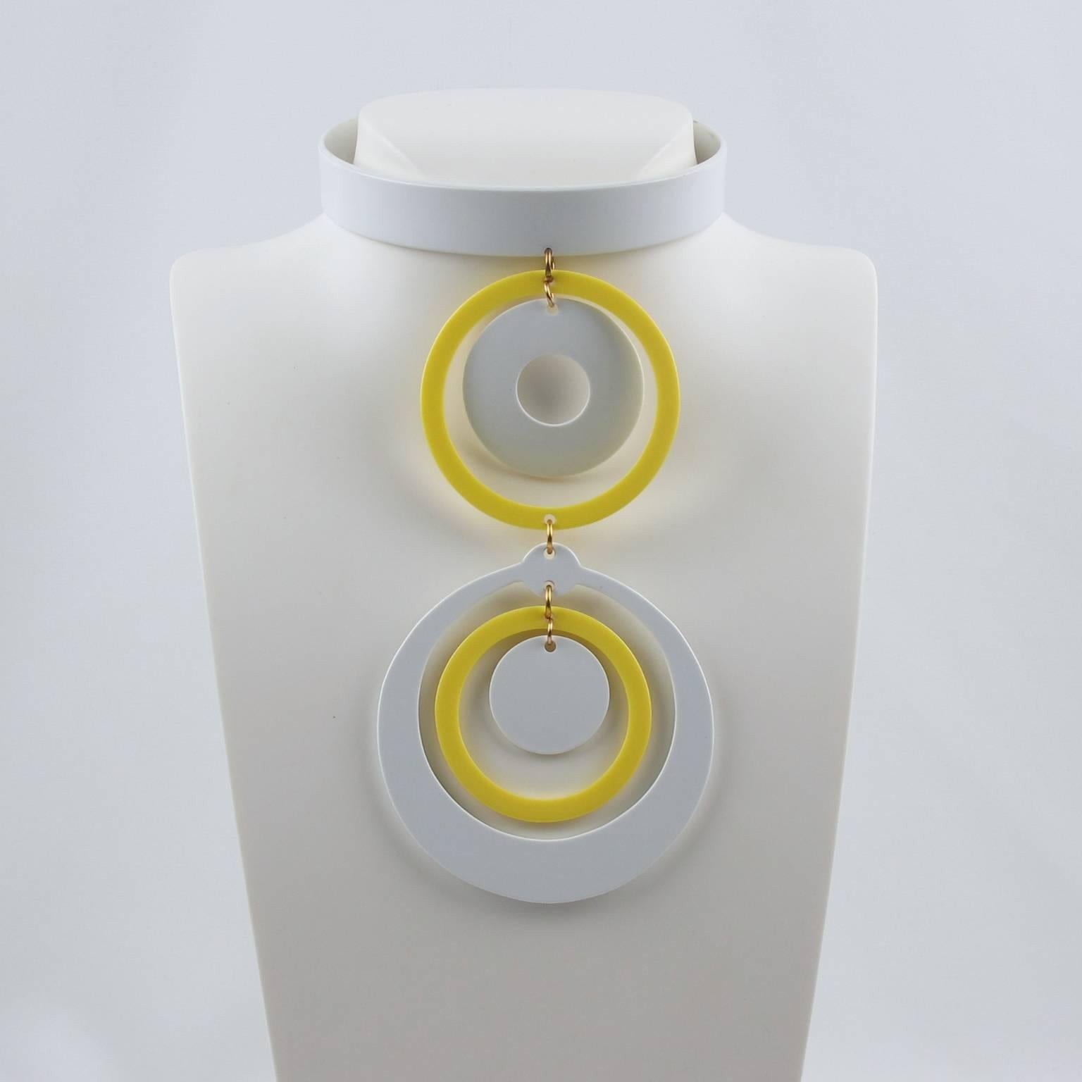 Modernist Andre Courreges Bold Mod Space Age White and Yellow Lucite Dog Collar Necklace